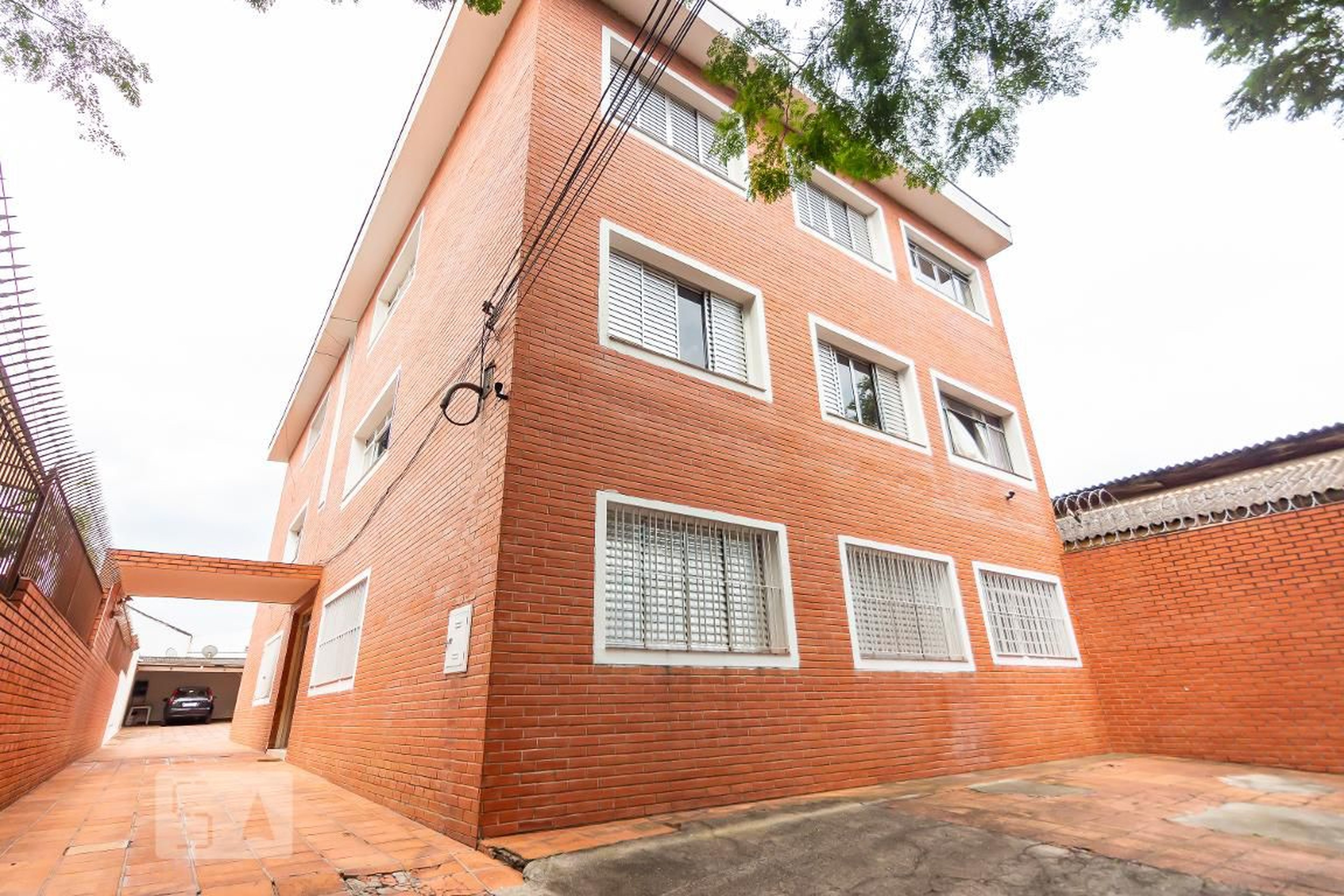 Fachada Condomínio em Rua João Biscuola, 80