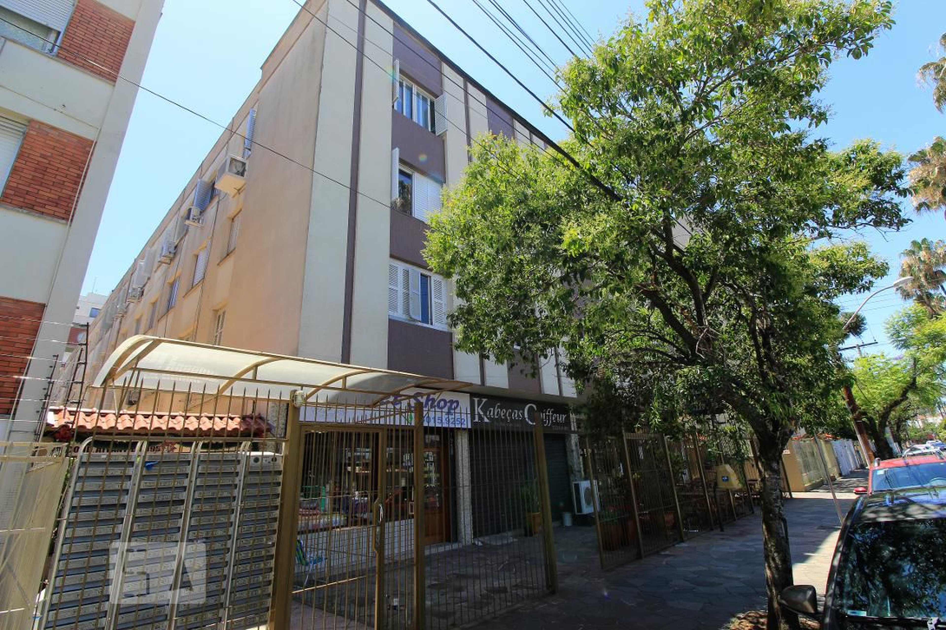 Fachada Condomínio em Avenida Getúlio Vargas, 195