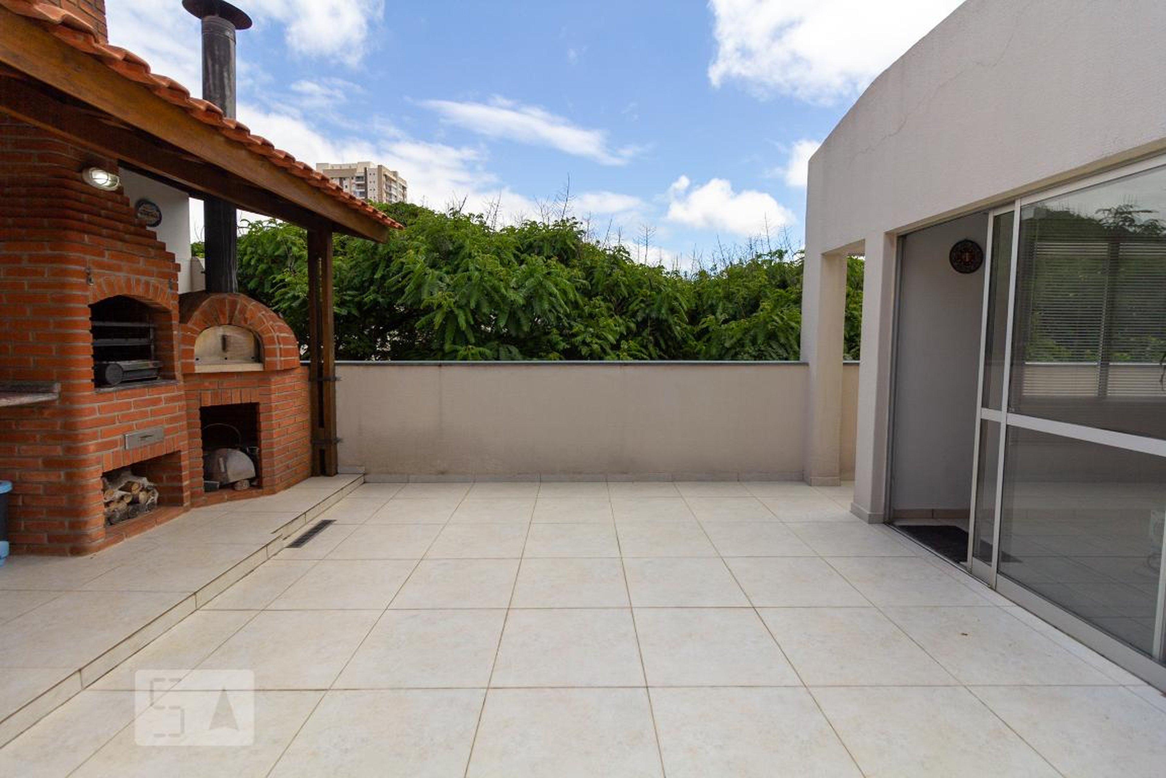 Churrasqueira - Conjunto Residencial das Flores