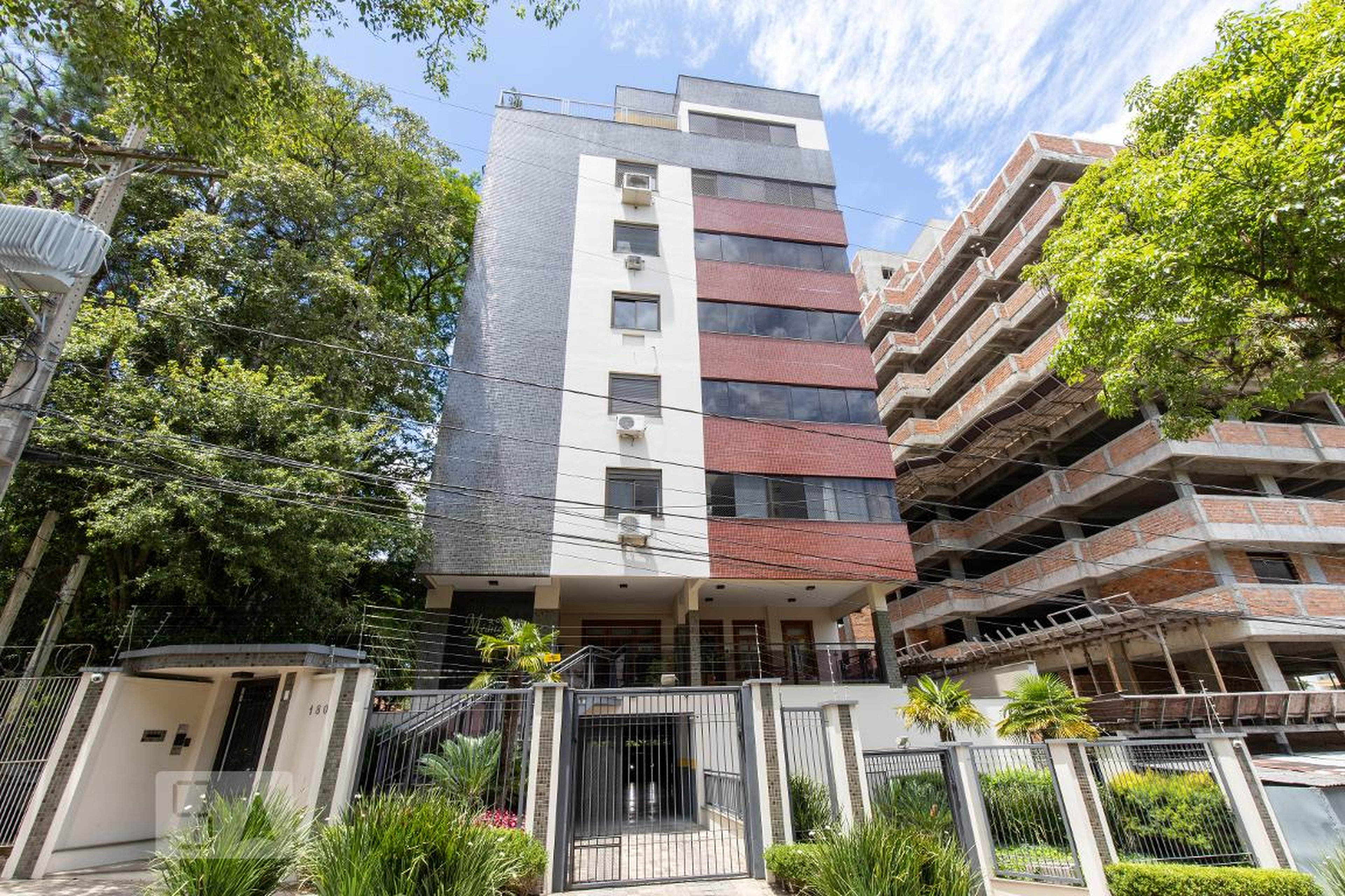 Fachada Condomínio Solar Méditerraneé
