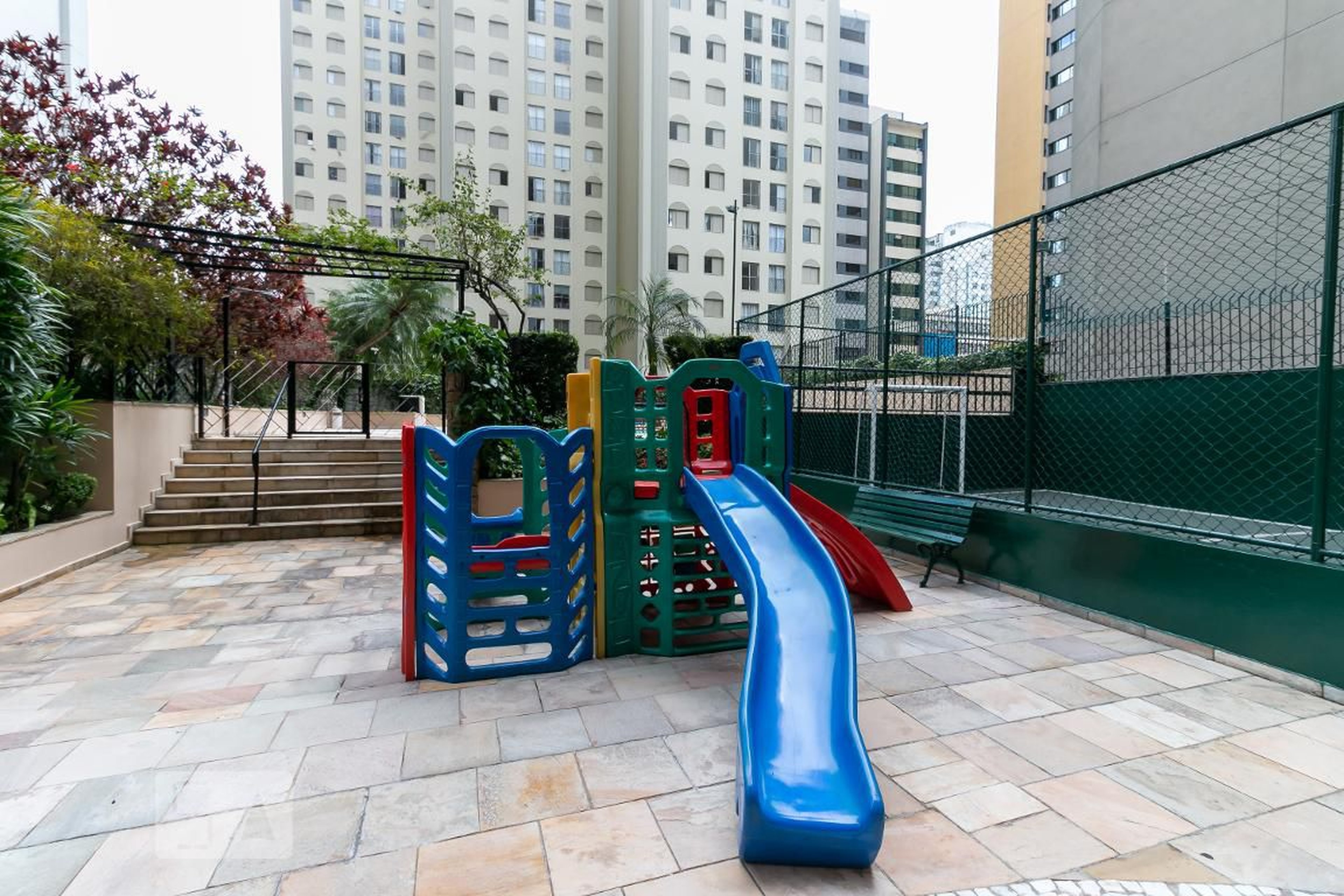 Playground - Edifício Good Times