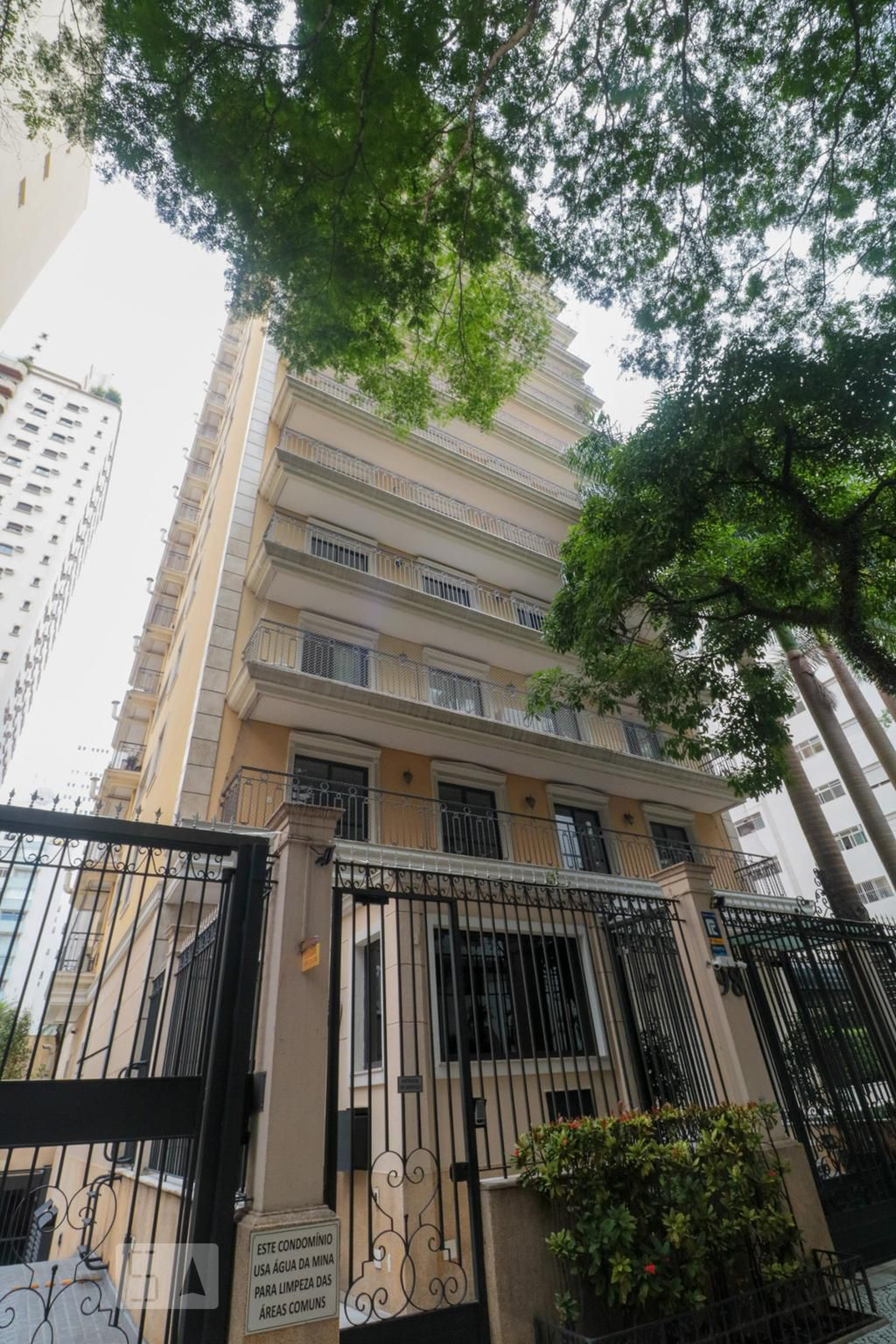 Fachada Condomínio Palazzo Farnese Jardins