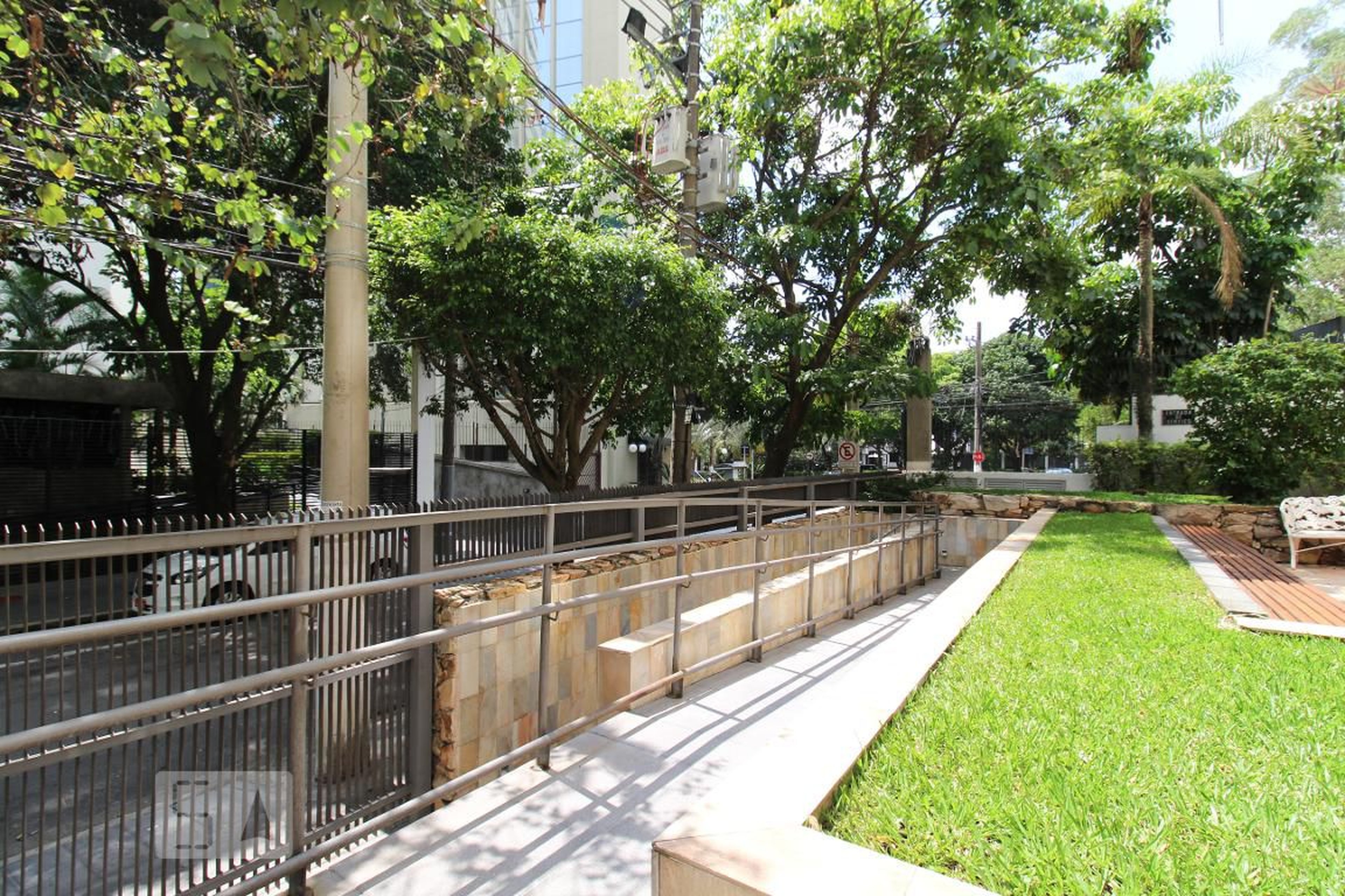 Entrada - Pietra Santa