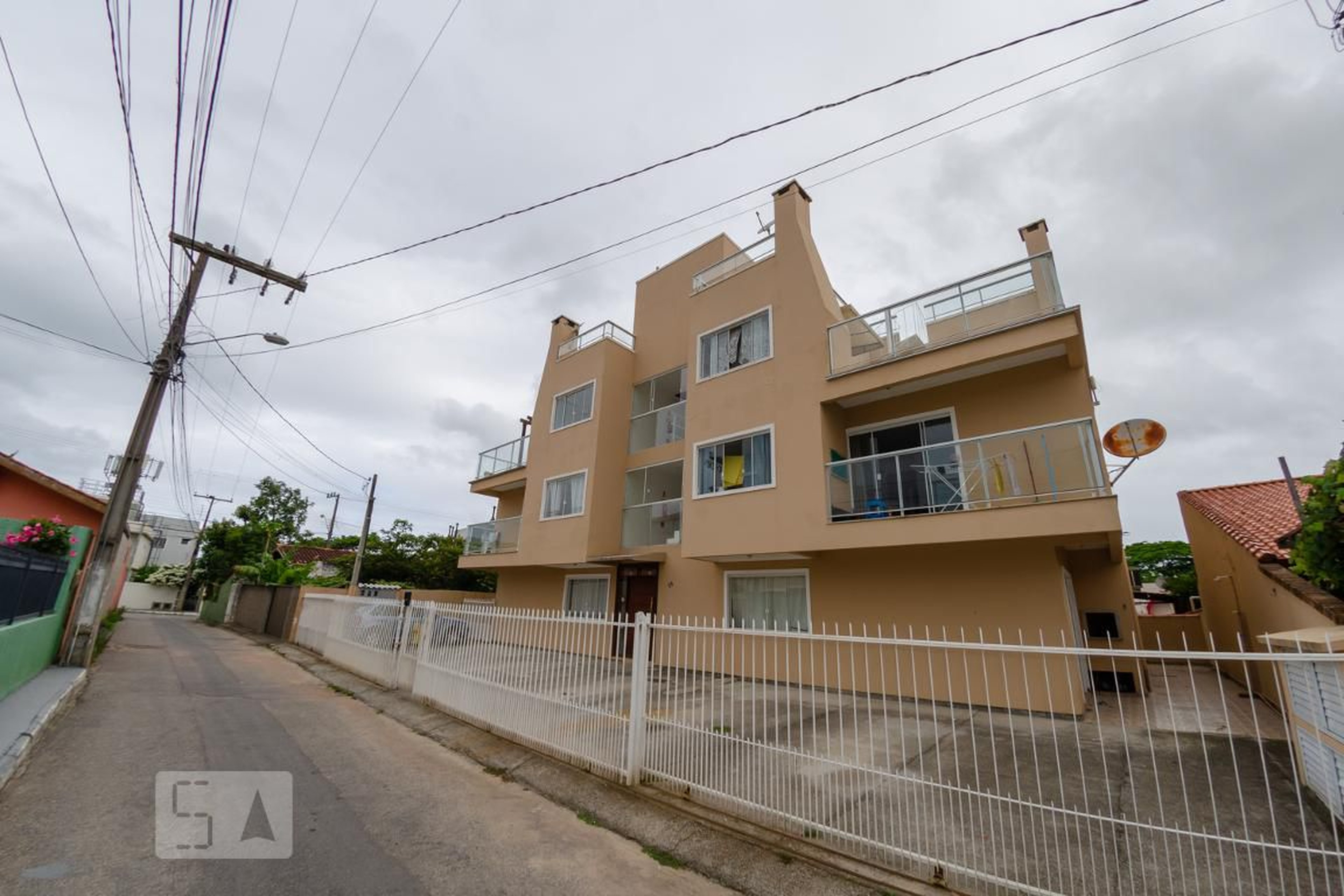 Fachada Condomínio em Servidão Atoba, 33