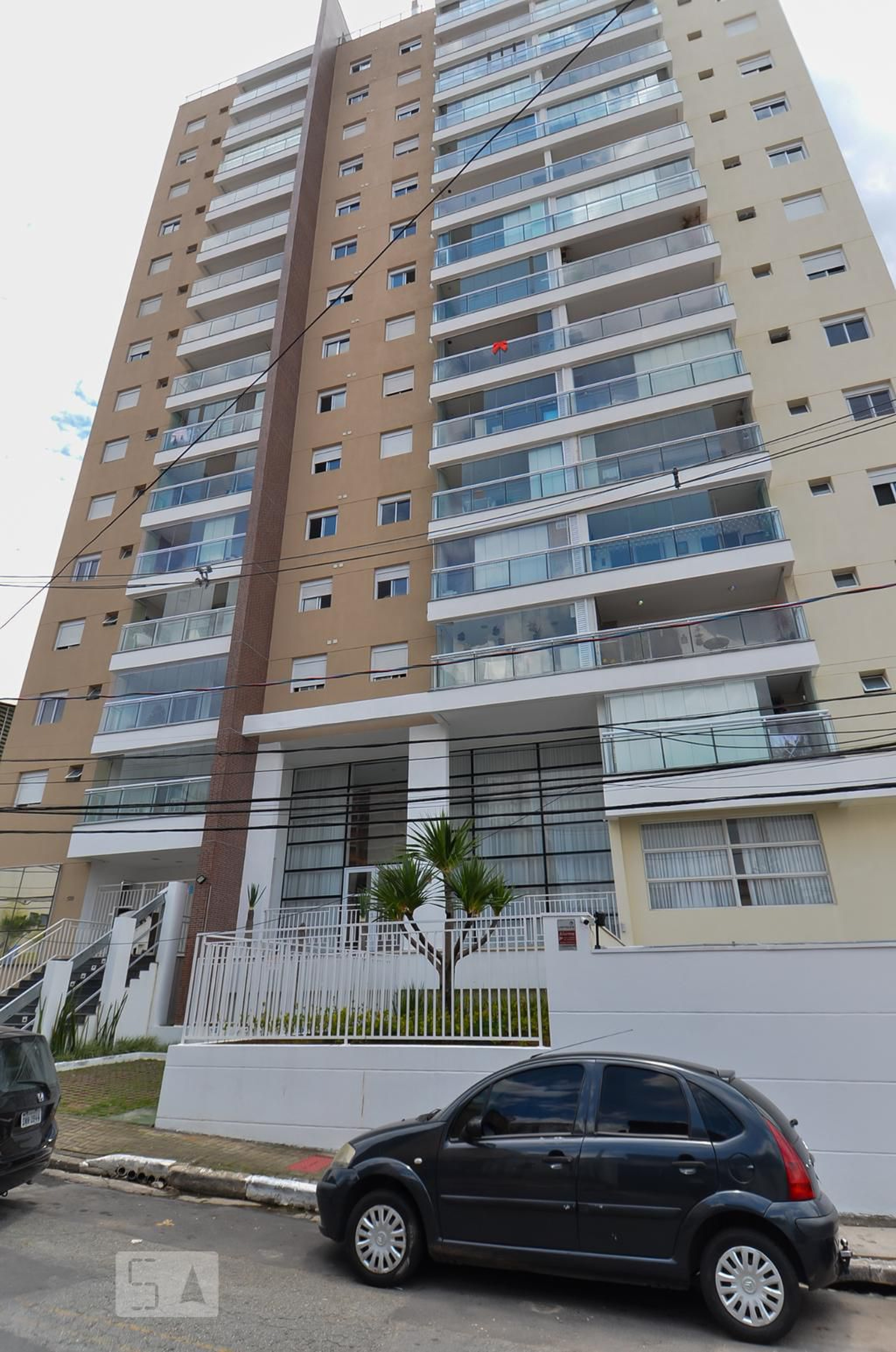 Fachada do Condomínio Condomínio Sky Lago dos Patos