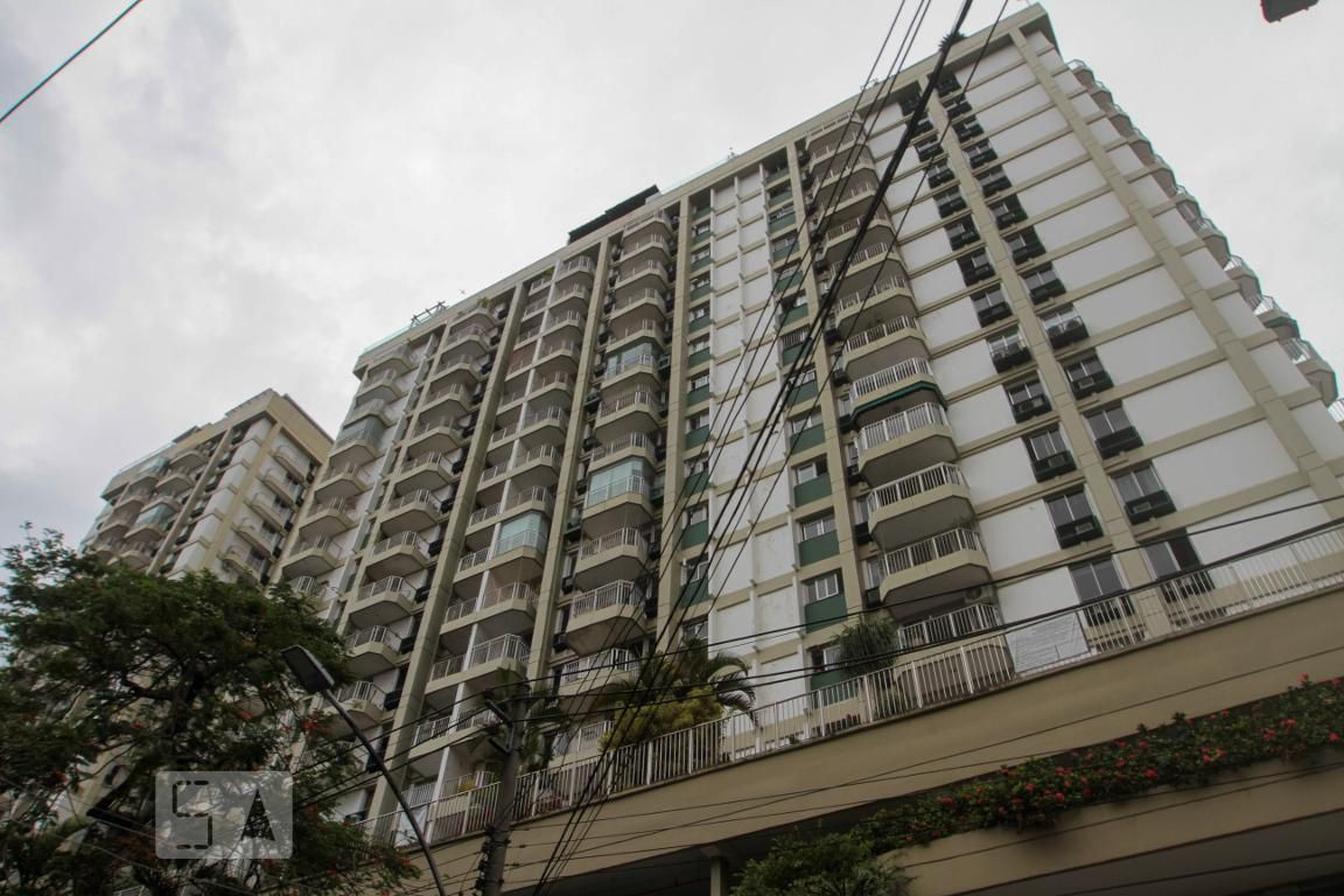 Fachada do Prédio Edifício Place de L'Etoille