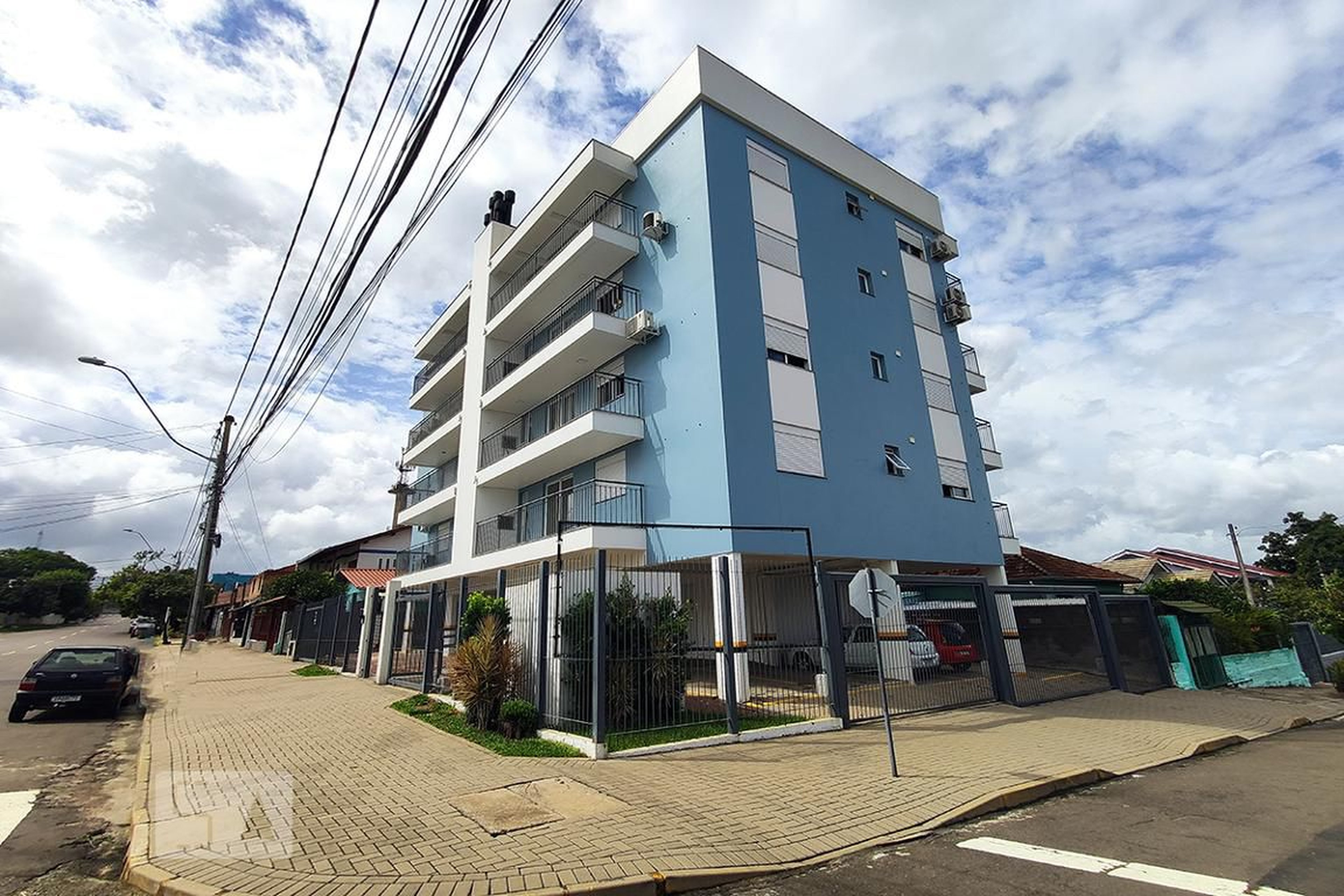 Fachada do Condomínio Condomínio em Rua São Sepé, 134