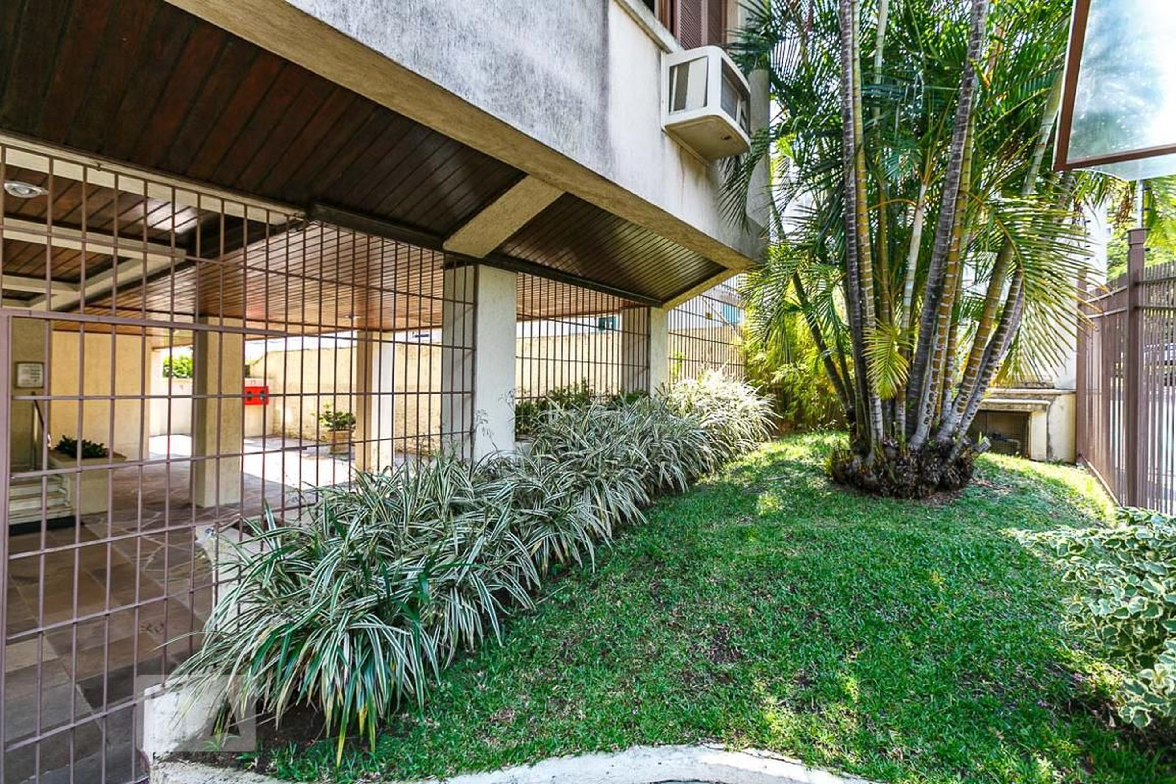 Área Externa - Edifício Toulon