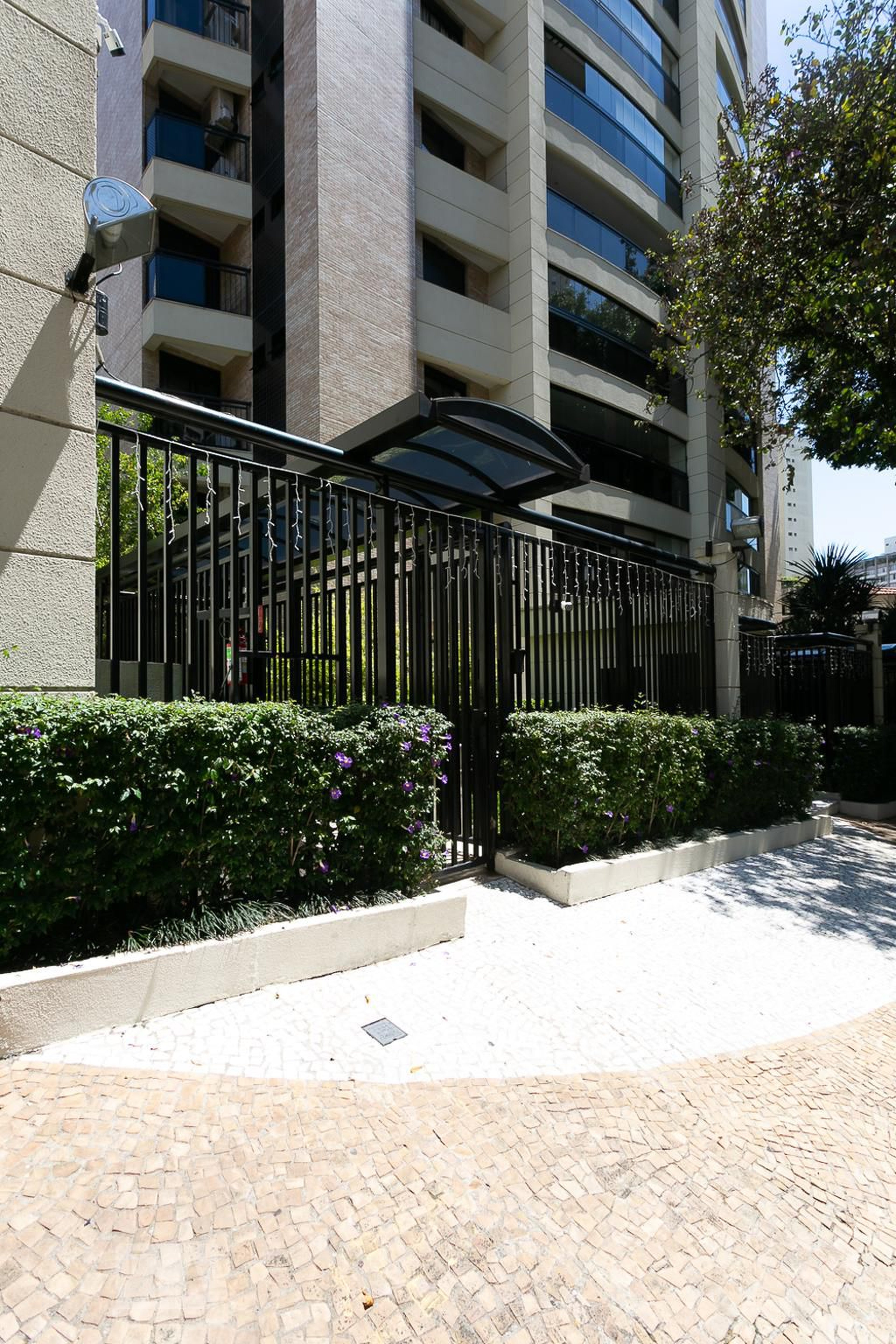 Fachada Condomínio L' Autentique Paraíso