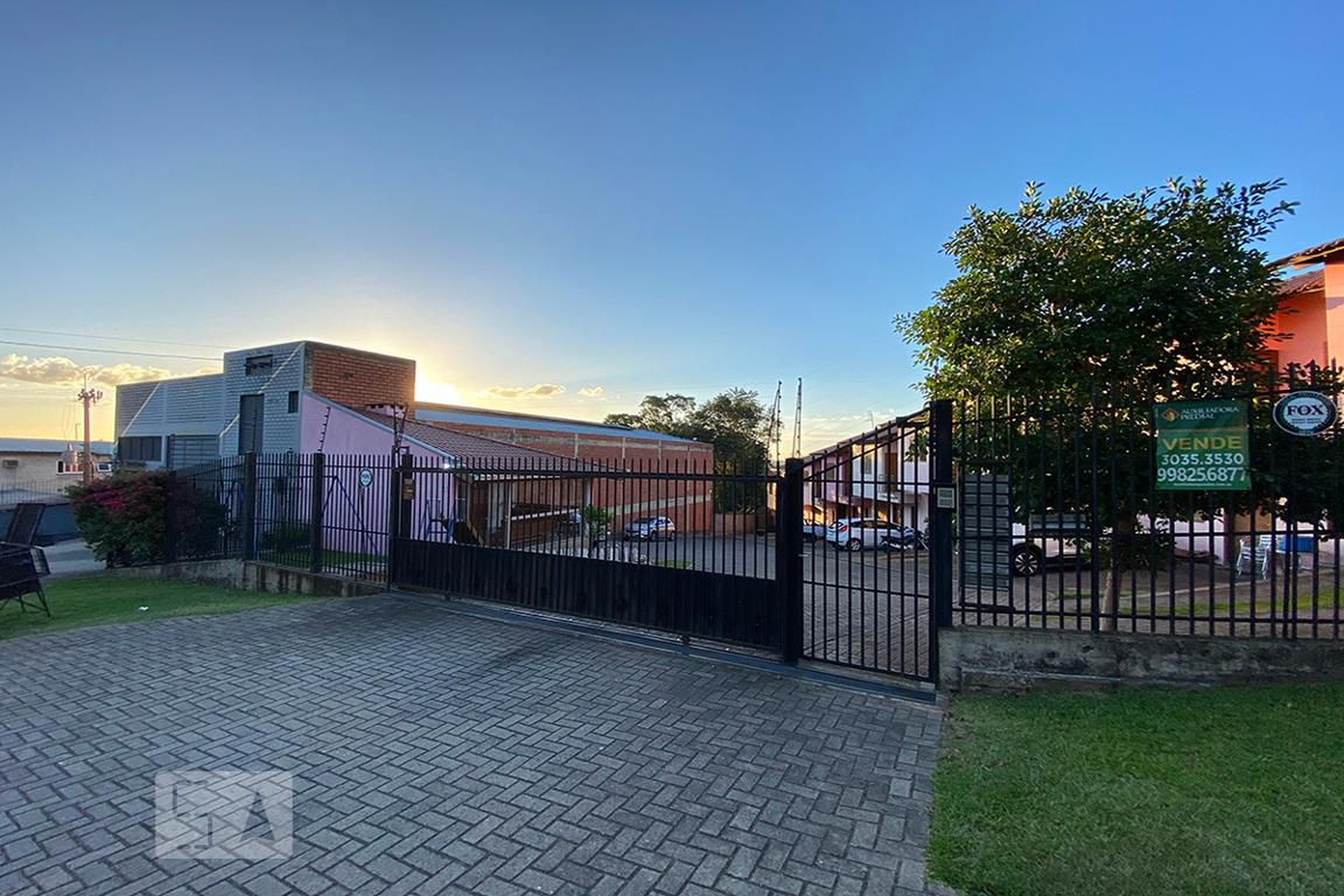 Fachada do Condomínio Condomínio em Rua Doutor João Daniel Hillebrand, 660