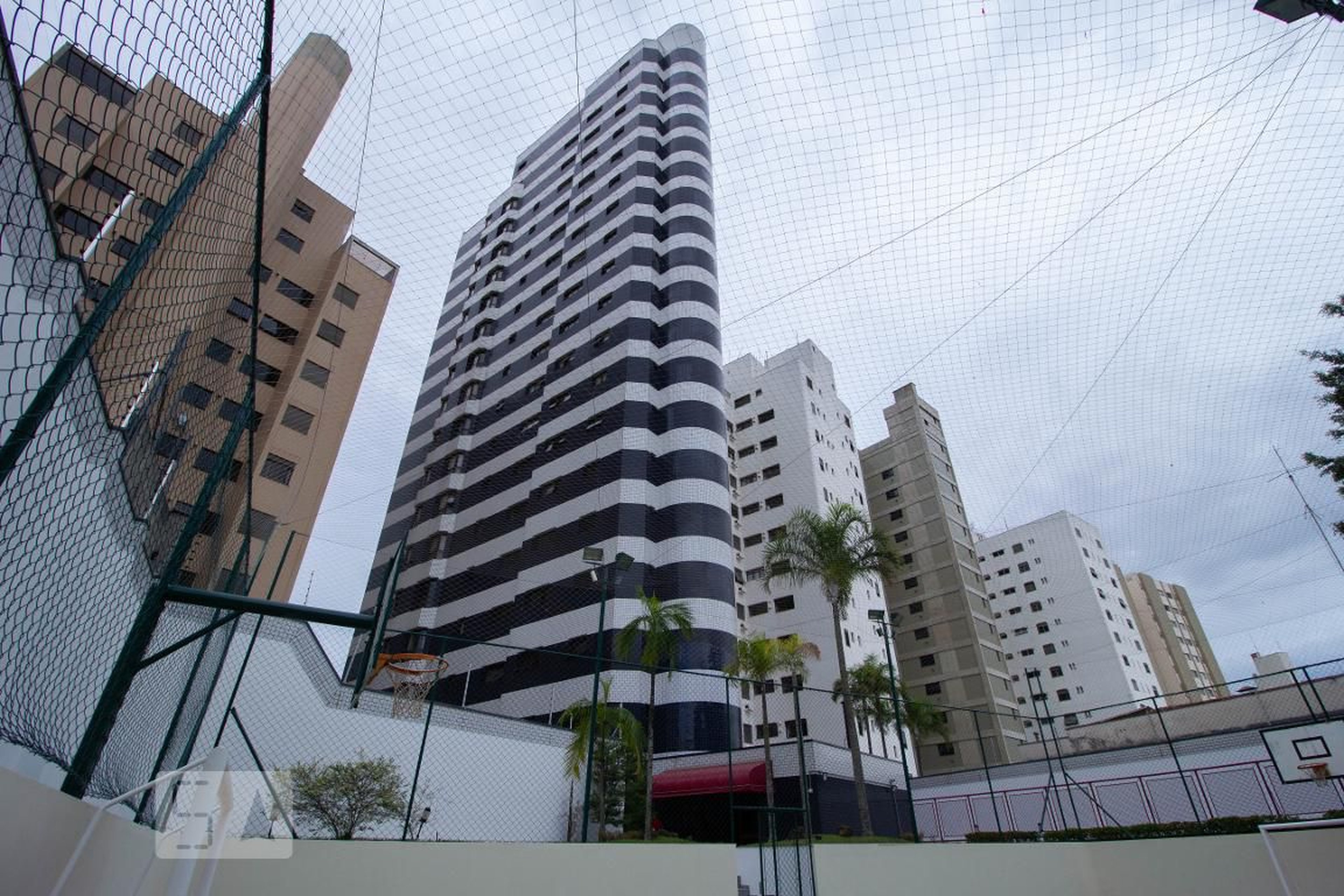 Fachada do Prédio Condomínio em Avenida Princesa D'Oeste, 1090
