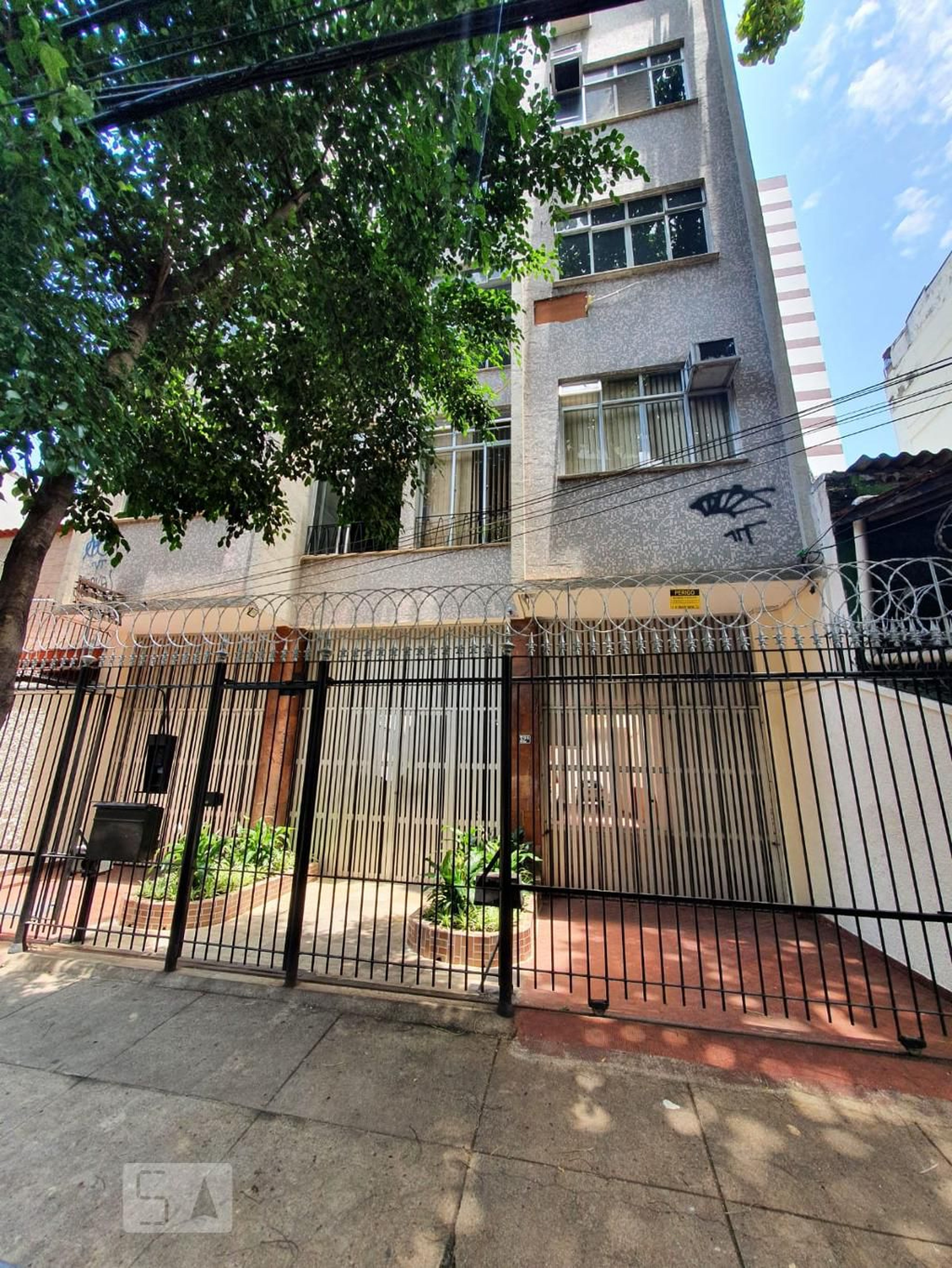 Fachada Condomínio em Rua Baltazar Lisboa, 32