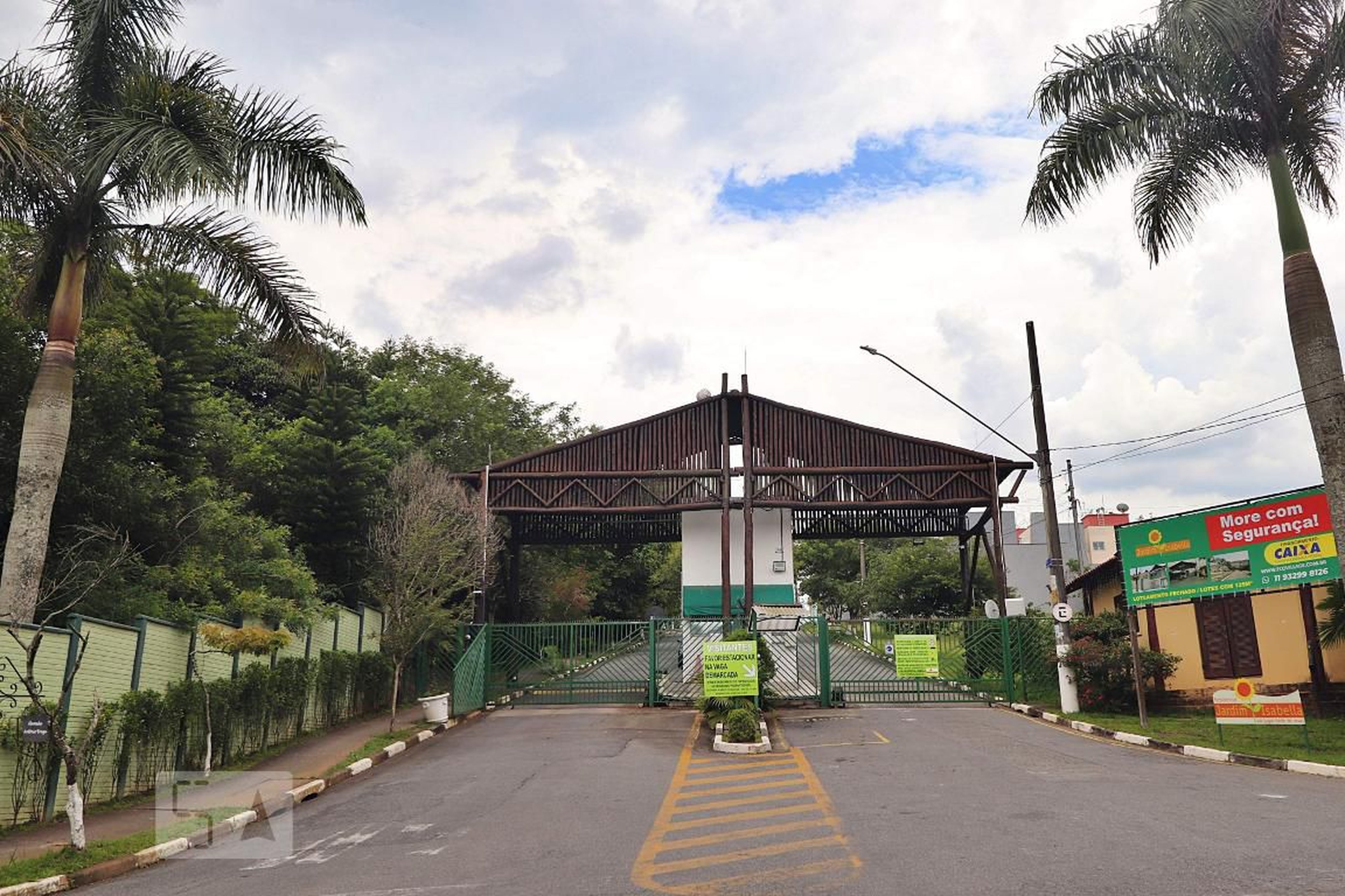 Fachada do Condomínio Condomínio em Rua Antonio Damo, 181