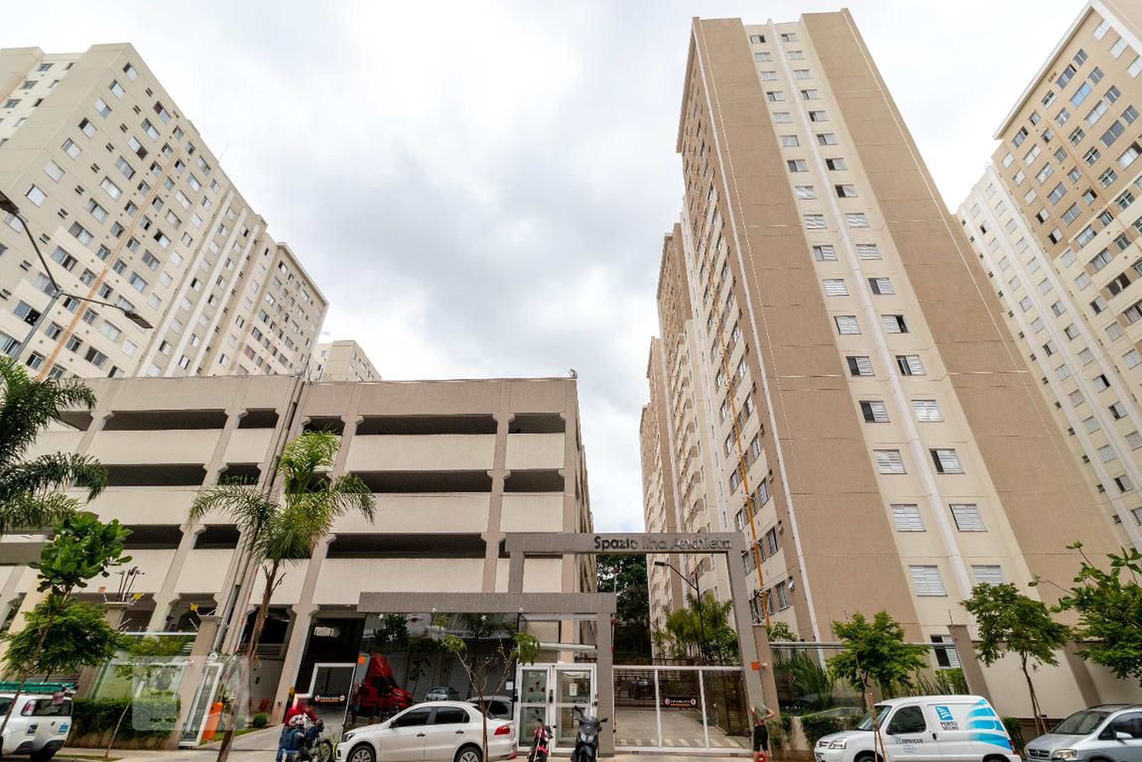 Fachada Condomínio em Viaduto Raimundo Pereira de Magalhães, 2500