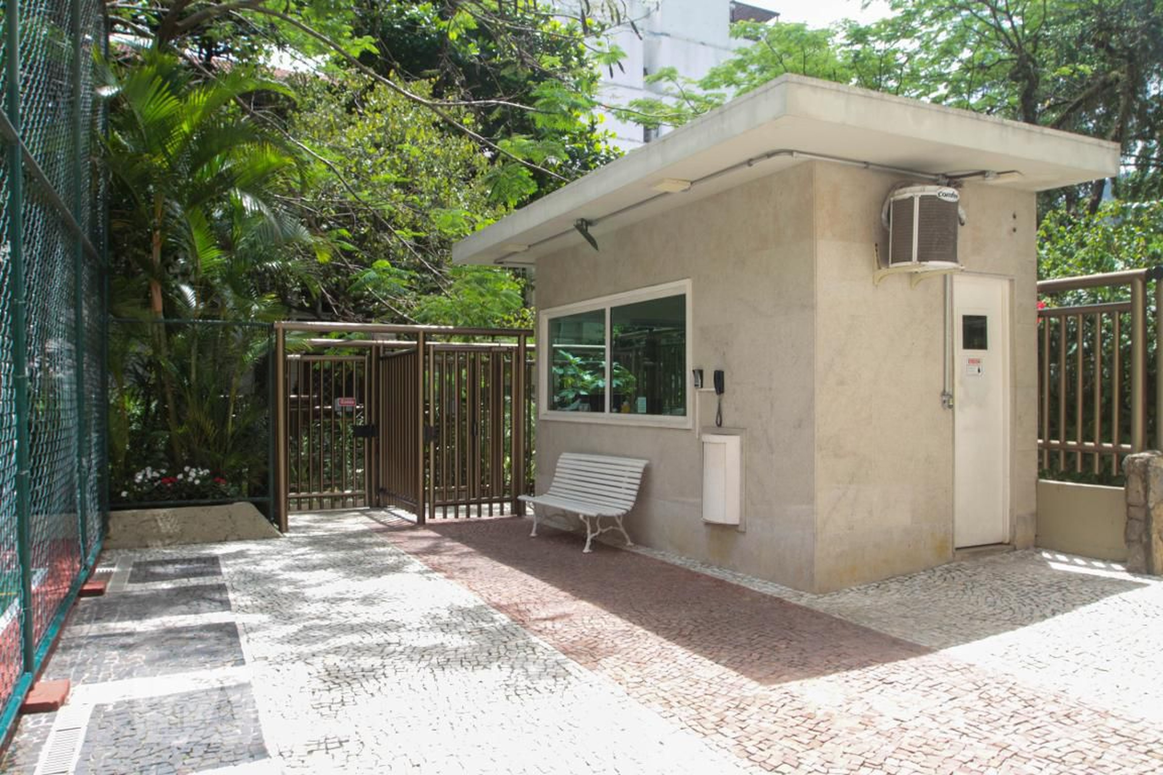 Entrada do Prédio - Edifício Rei Baudoin