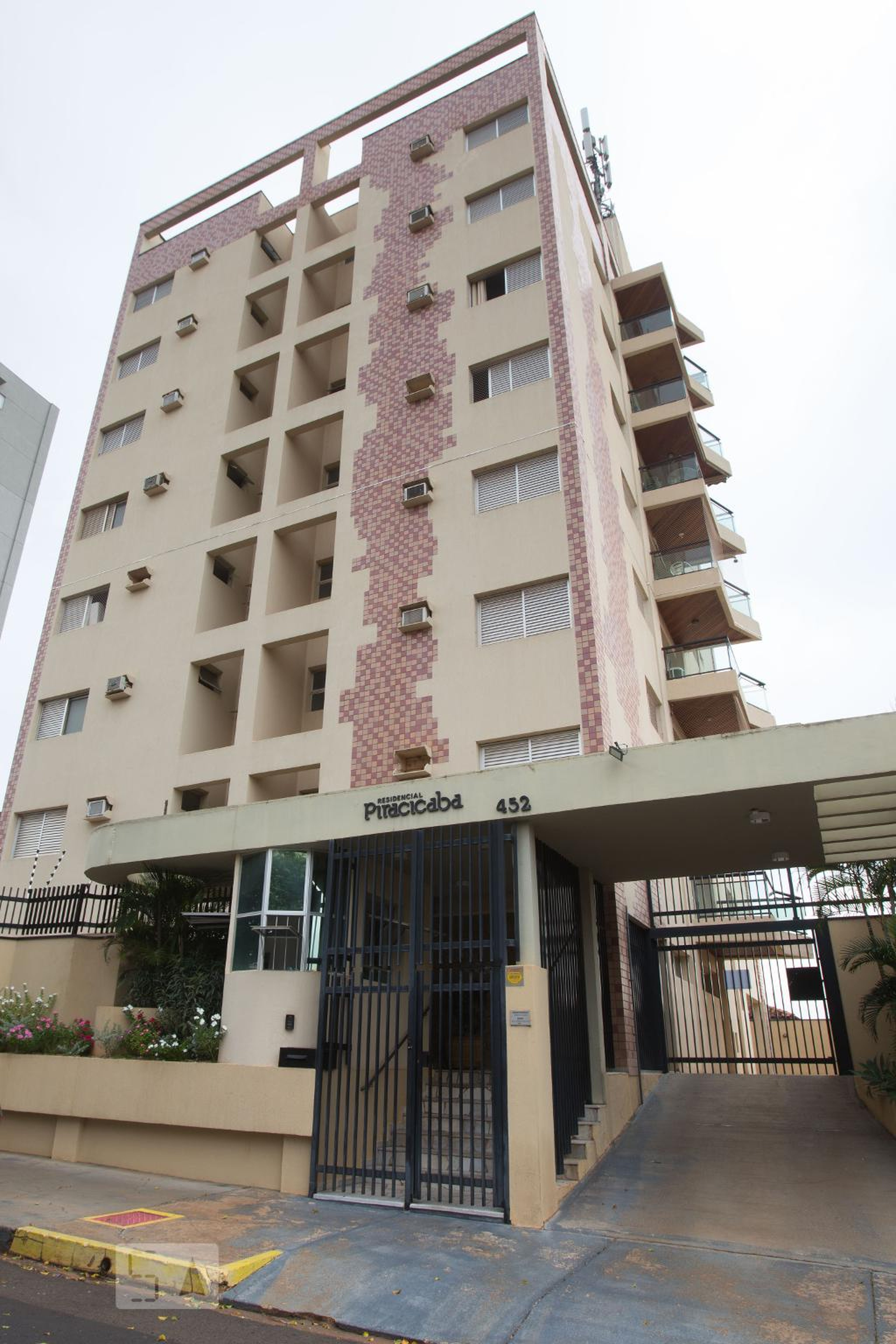 Fachada Condomínio em Rua Piracicaba, 452