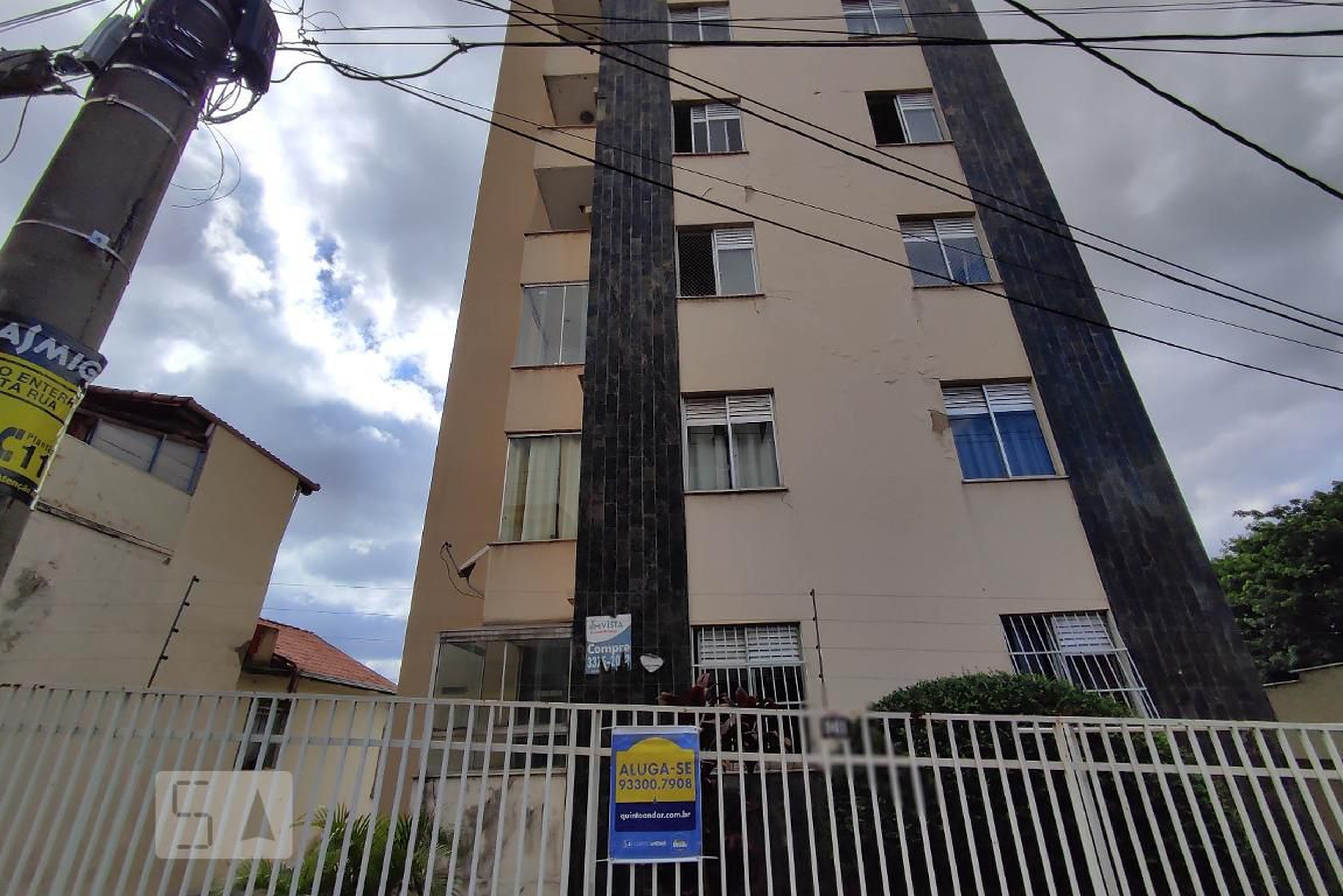 Fachada Condomínio em Rua Dom Joaquim Silvério, 961