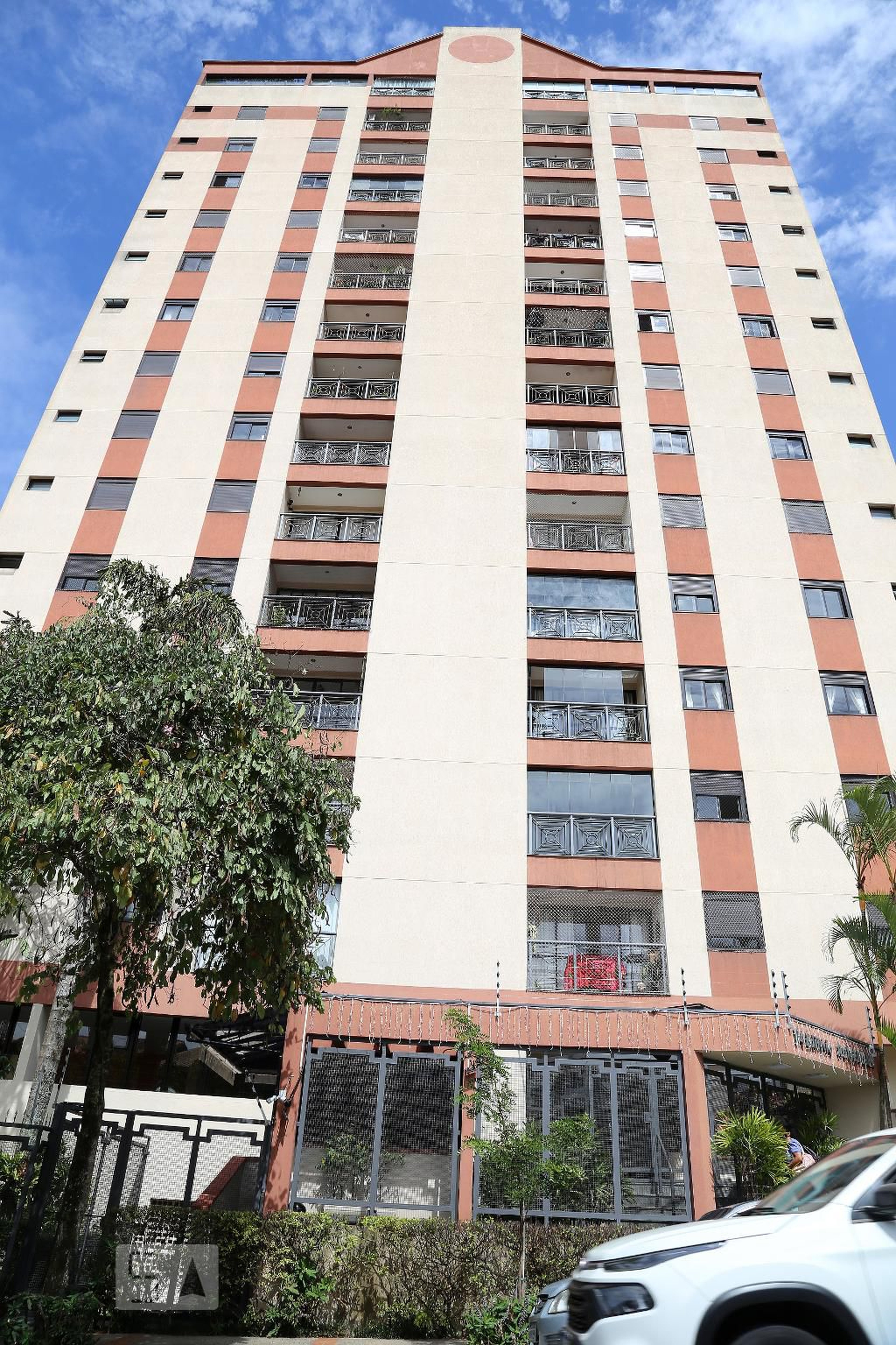 Fachada do Condomínio Edifício Rotterdam