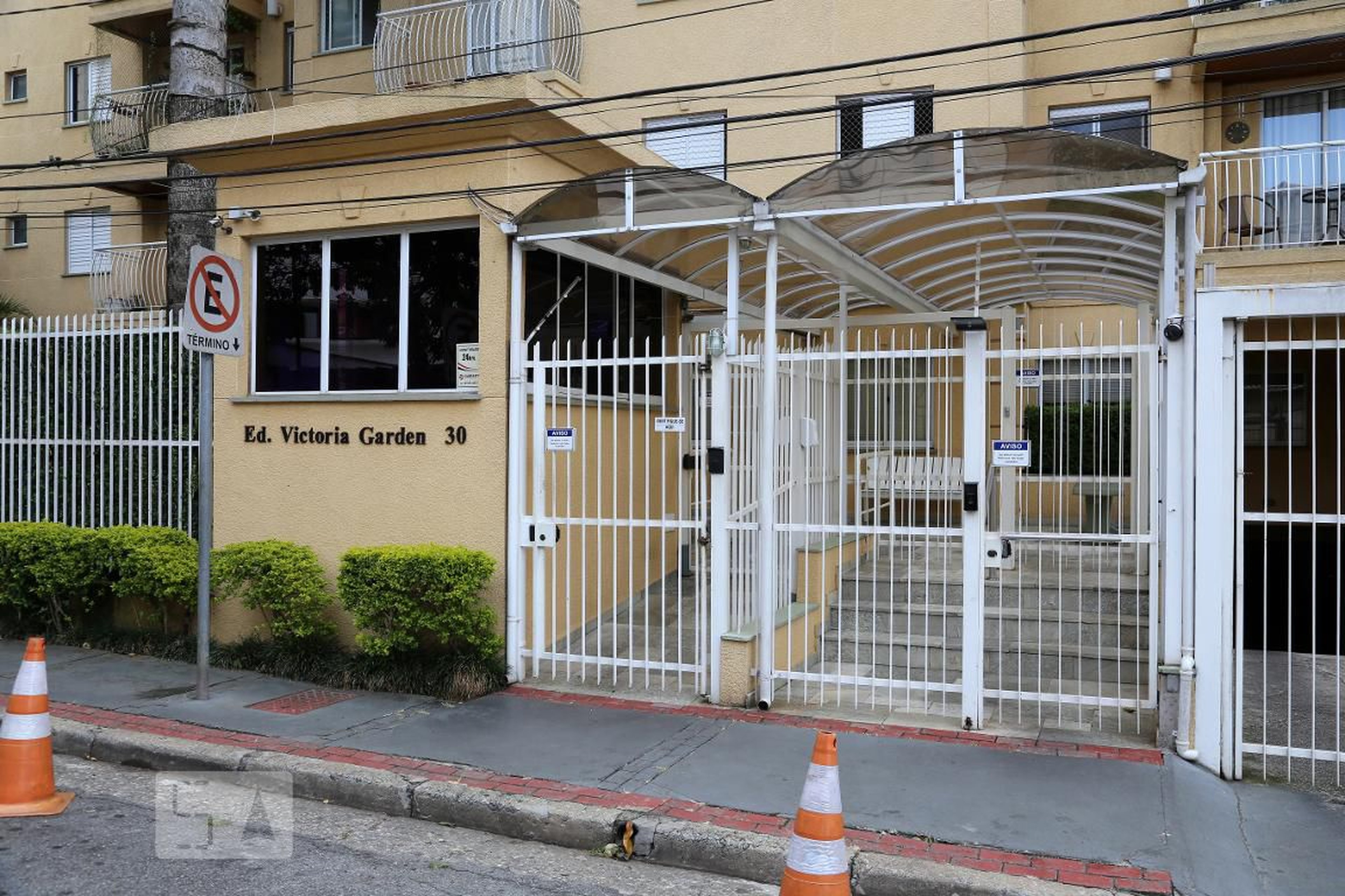 Fachada do Condomínio Condomínio Victoria Garden