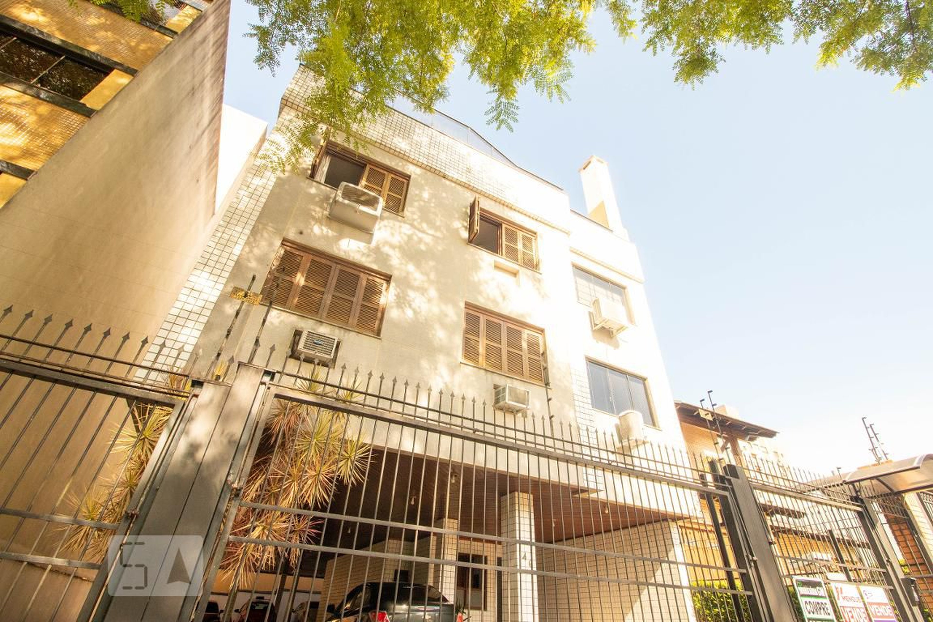 Fachada Edifício Menachem Begin