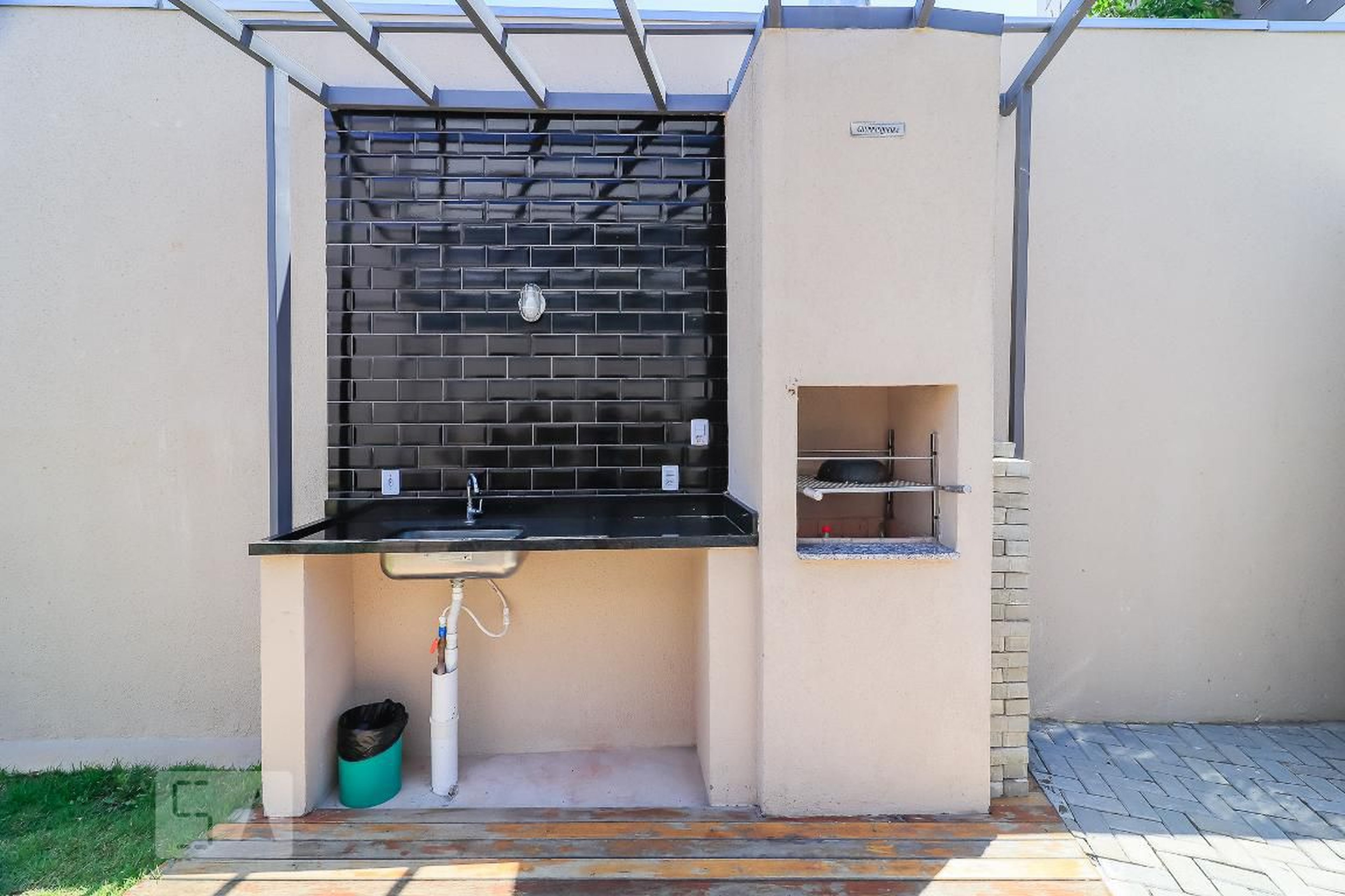 Churrasqueira - Metrocasa Vila Ema