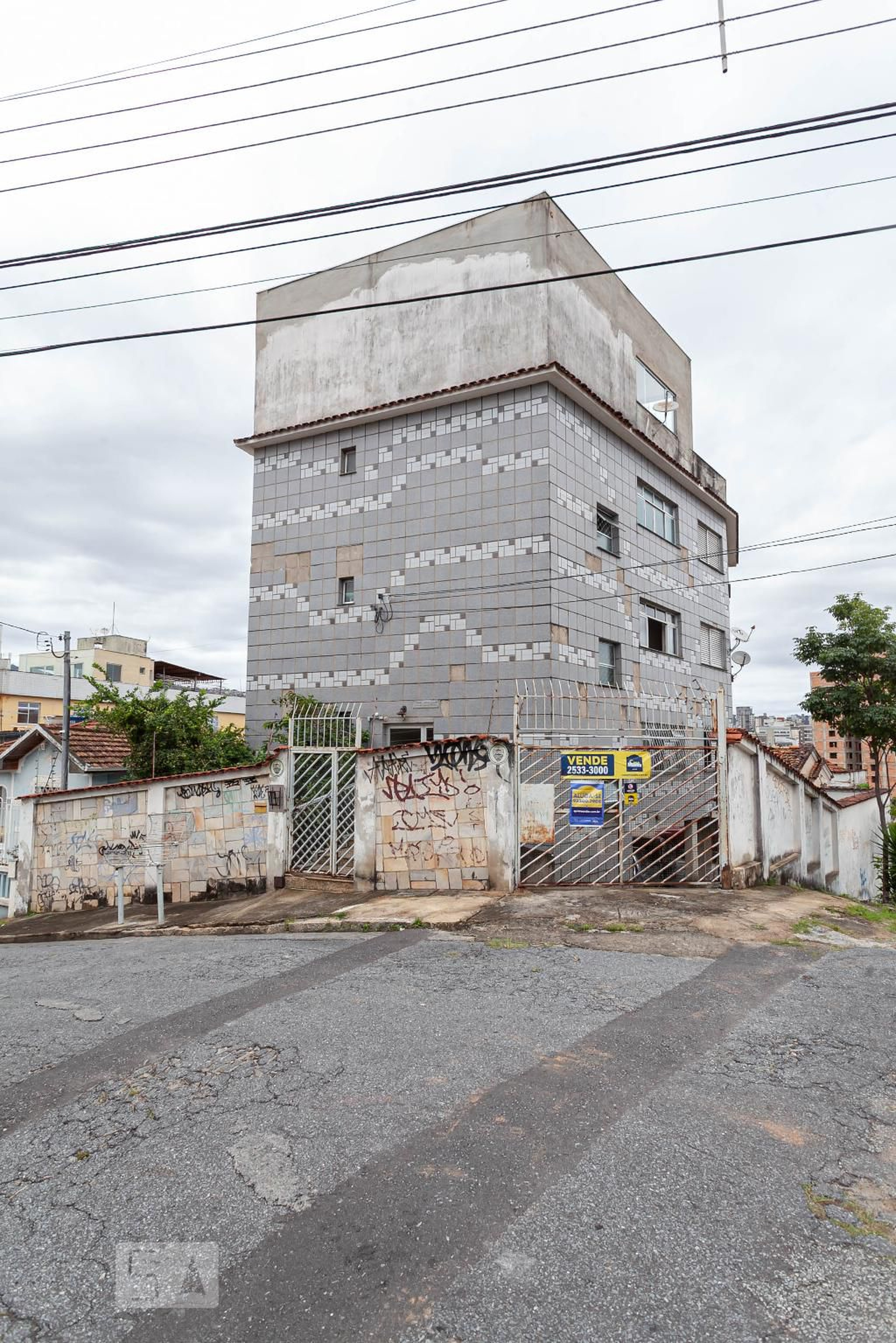 Fachada do prédio Condomínio em Rua Capitão Procópio, 10