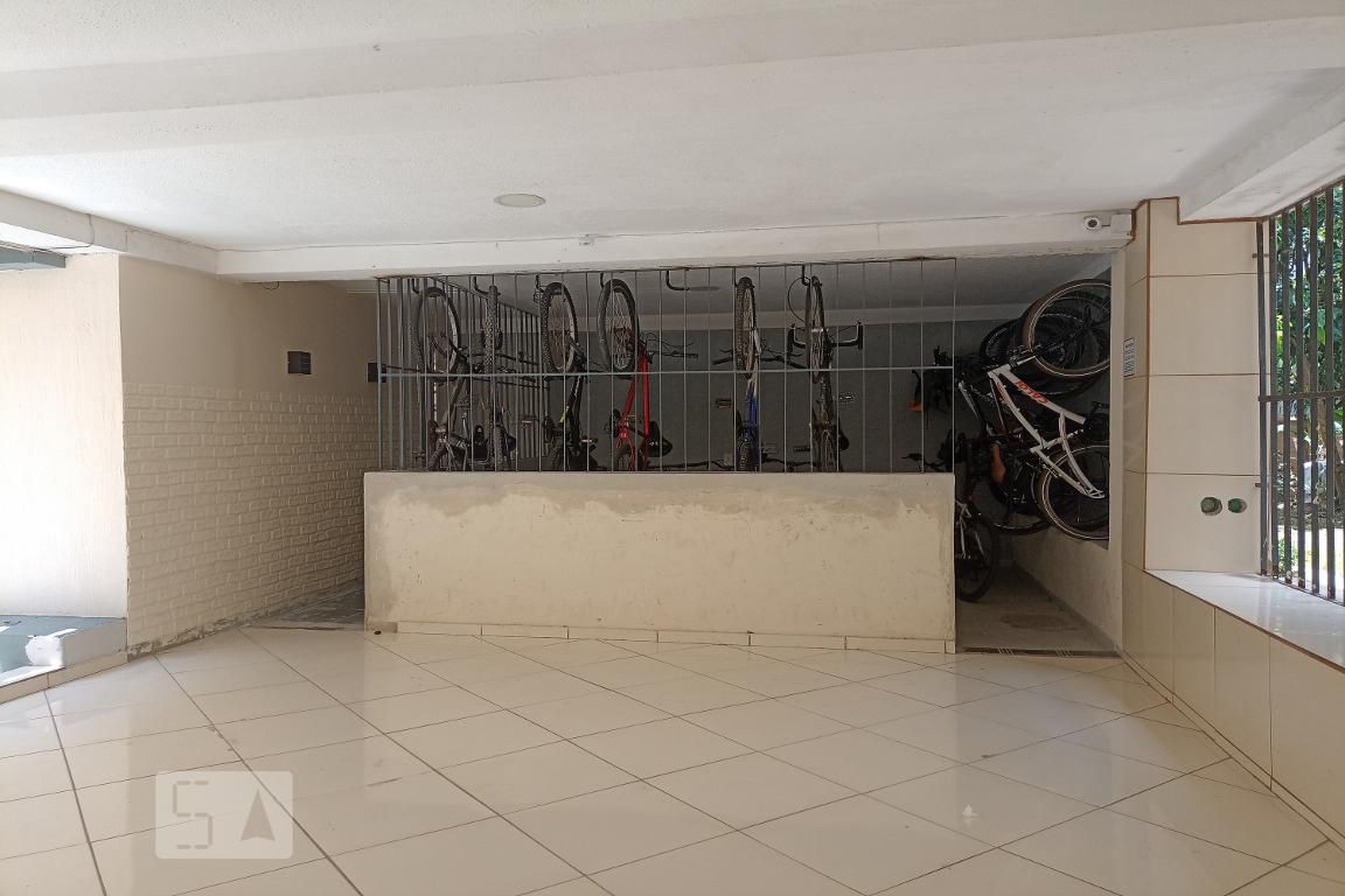 Bicicletário - Village Barra Linda