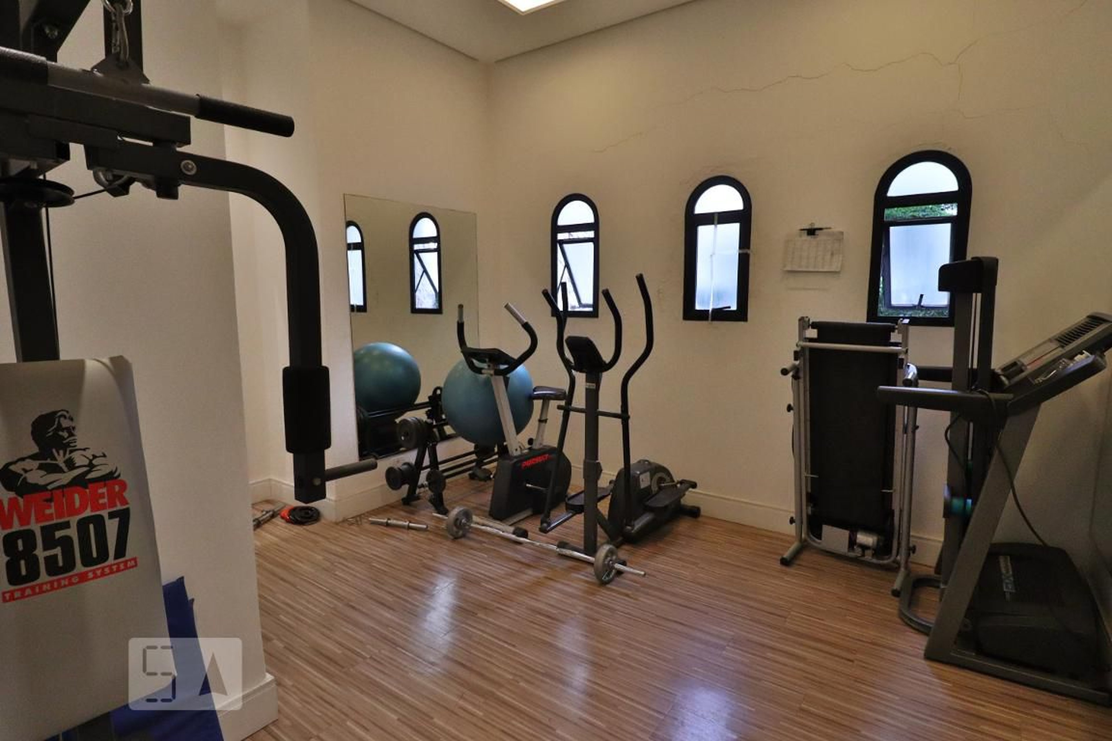 Academia - Edifício Montecarlo