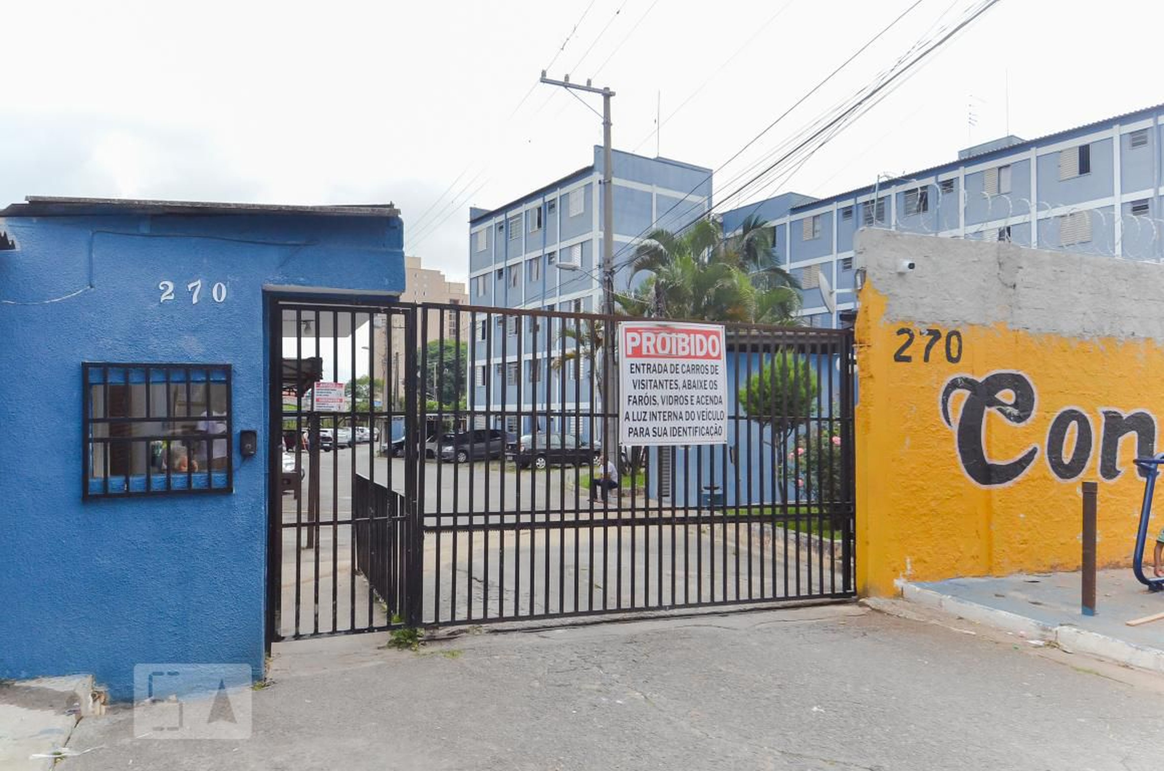 Fachada do Condomínio Condomínio Vitoria