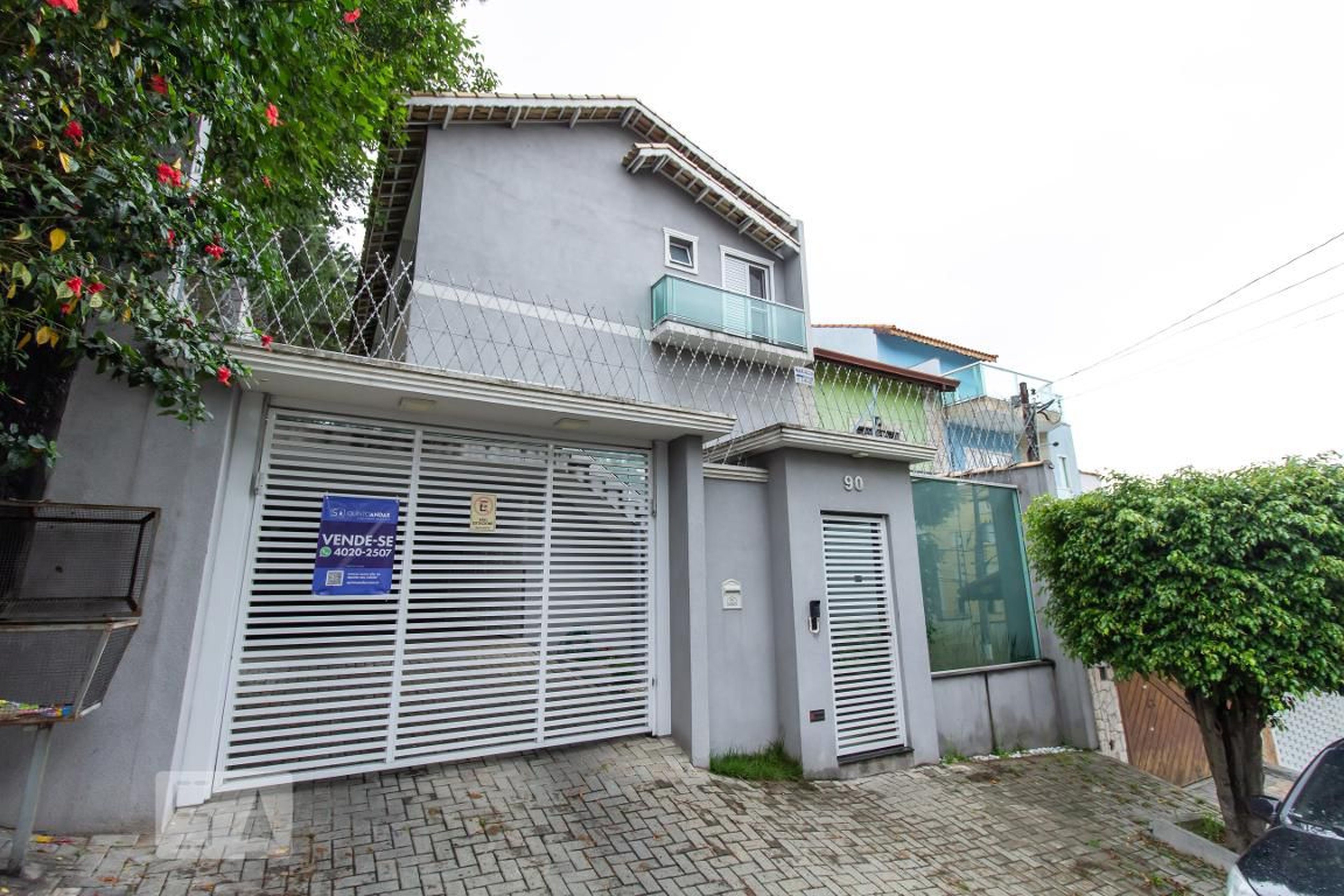 Fachada Condomínio em Rua Dona Maria de Camargo, 90