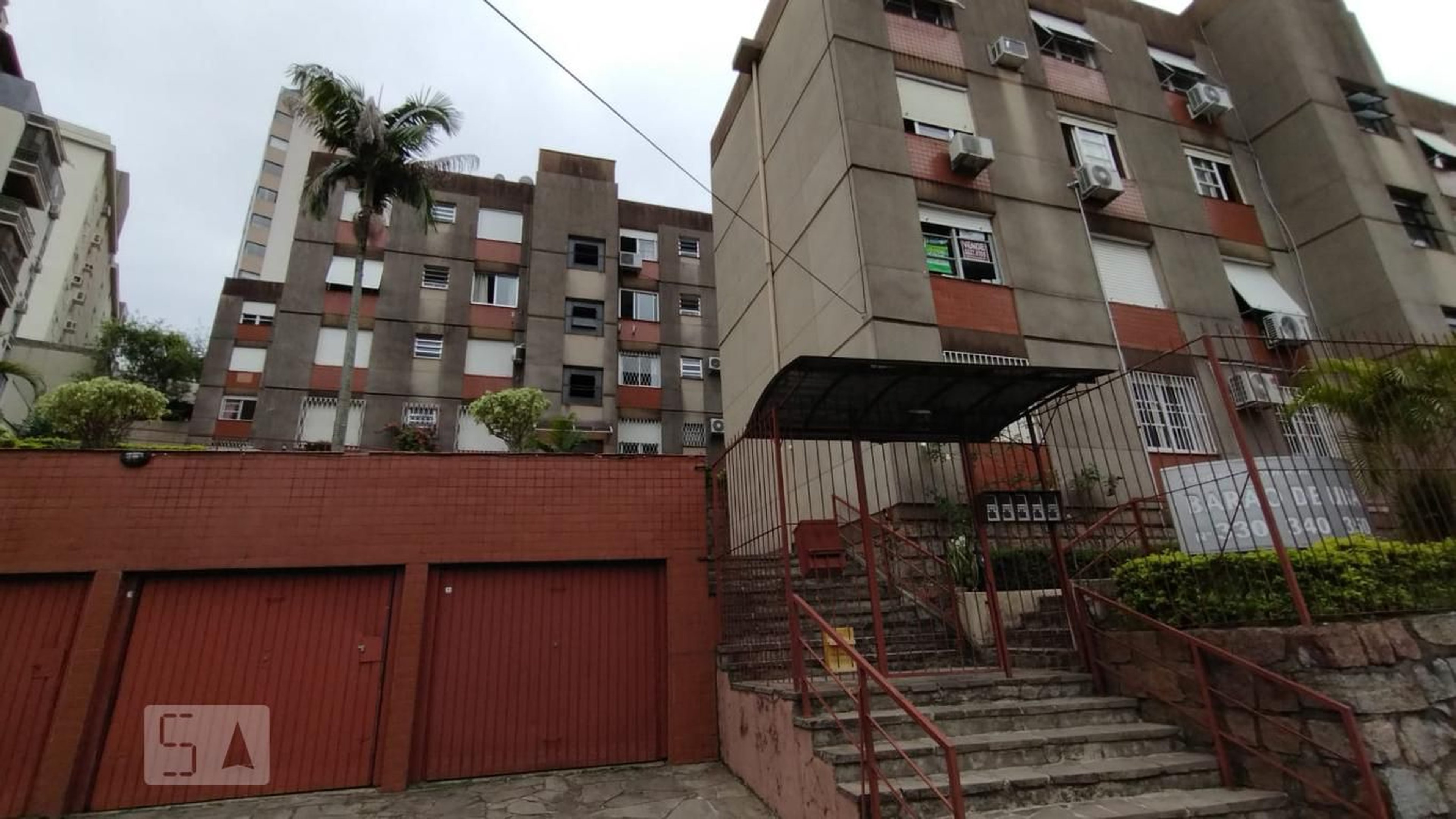 Fachada do Condomínio Condomínio Residência Barão de Uba