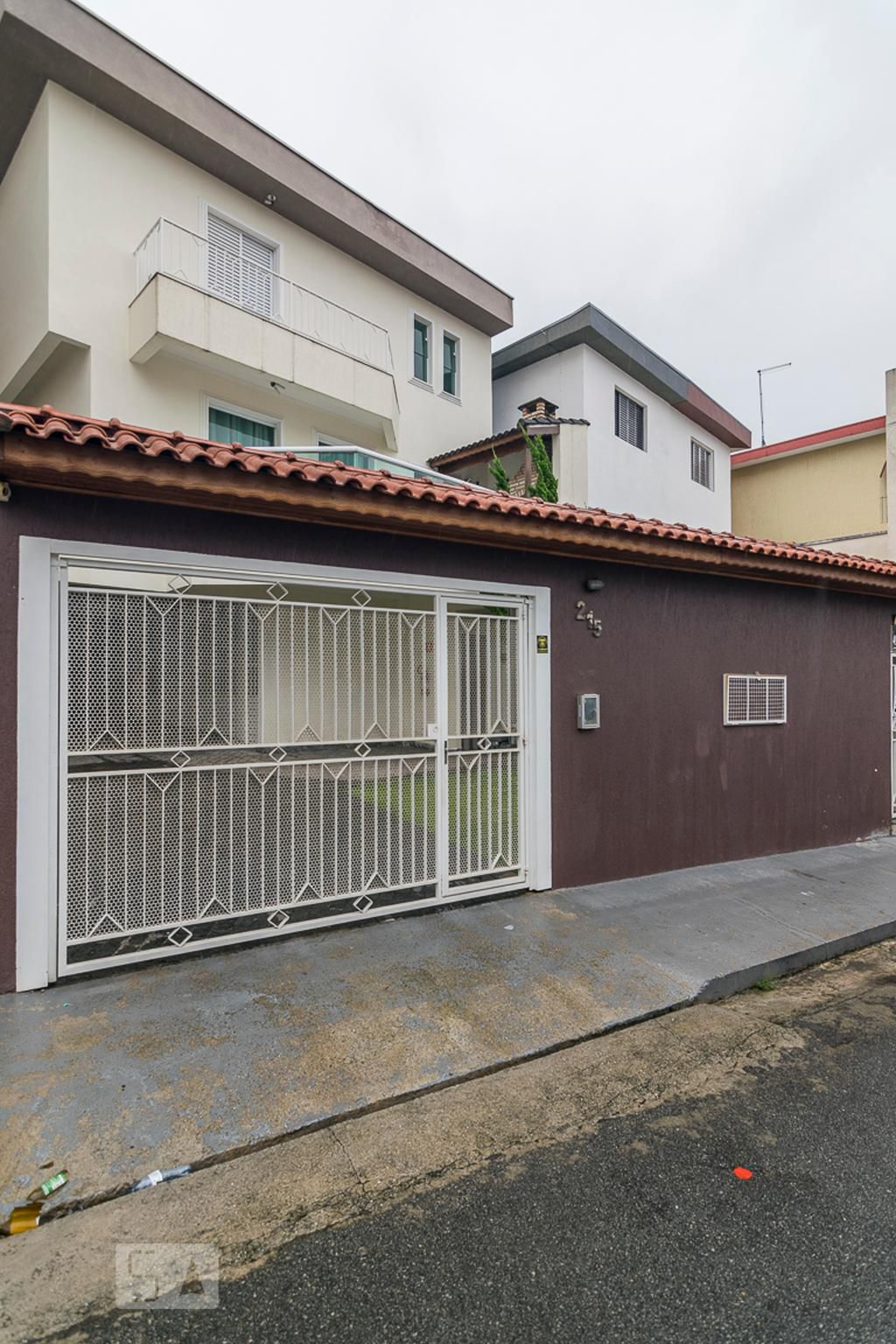 Fachada Condomínio em Rua Cananéia, 215