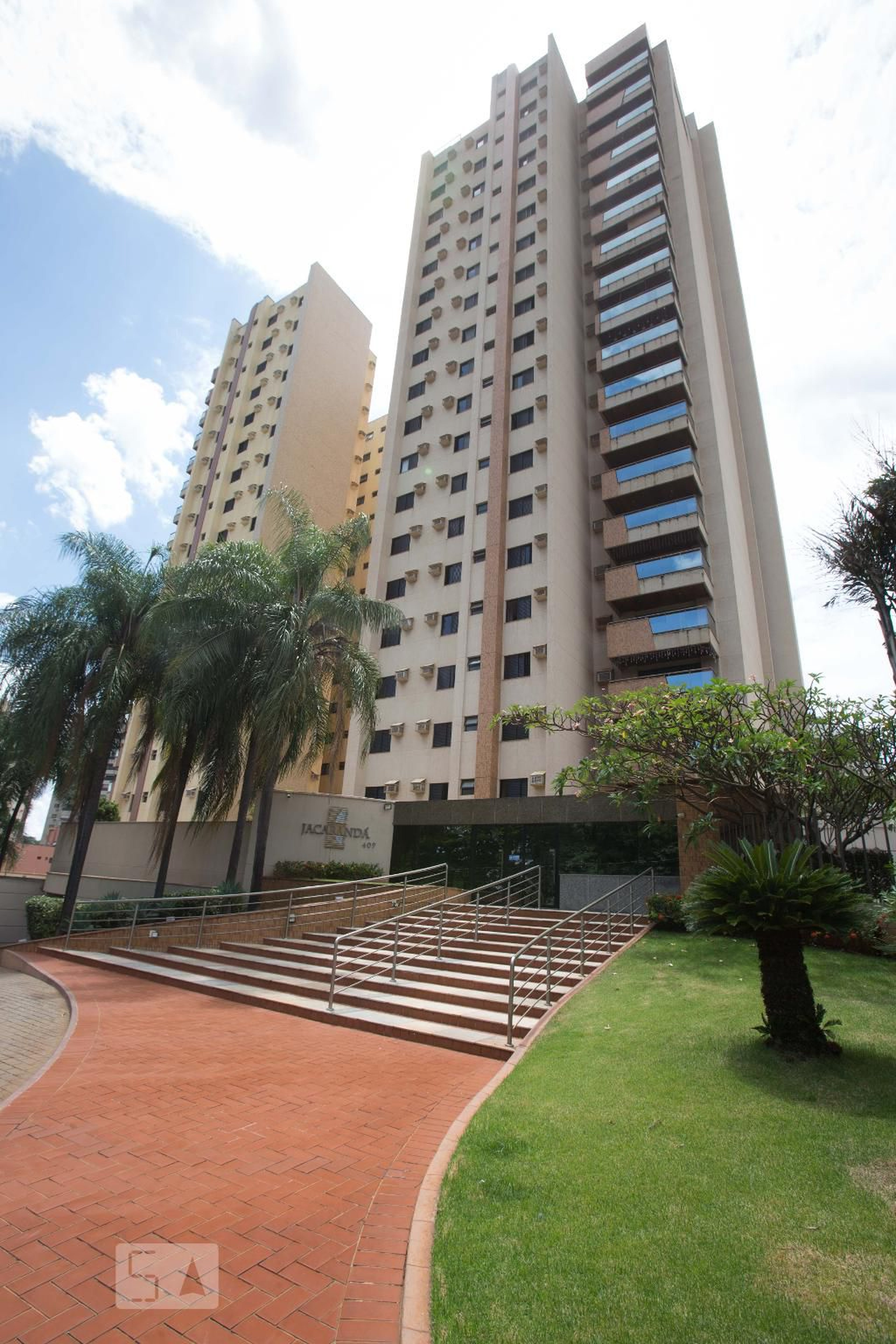 Fachada Condomínio Jacarandá