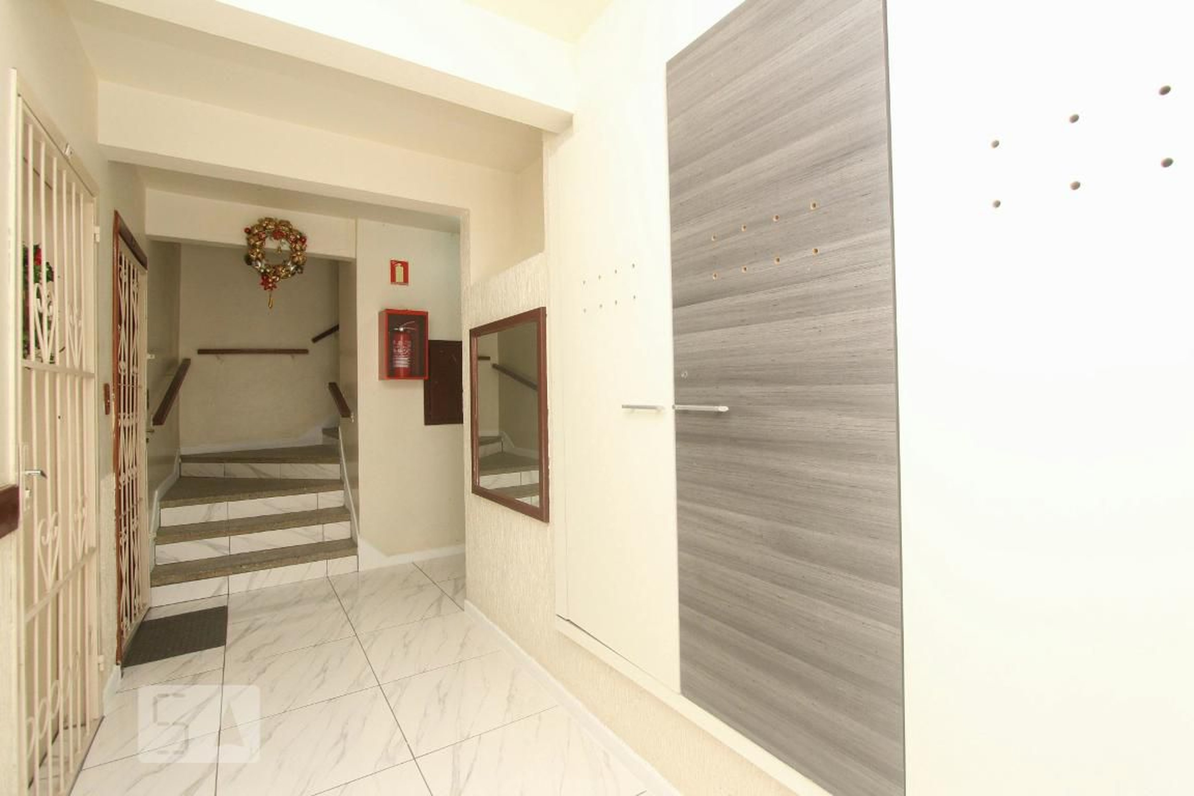 HALL DE ENTRADA - Praia dos Artistas