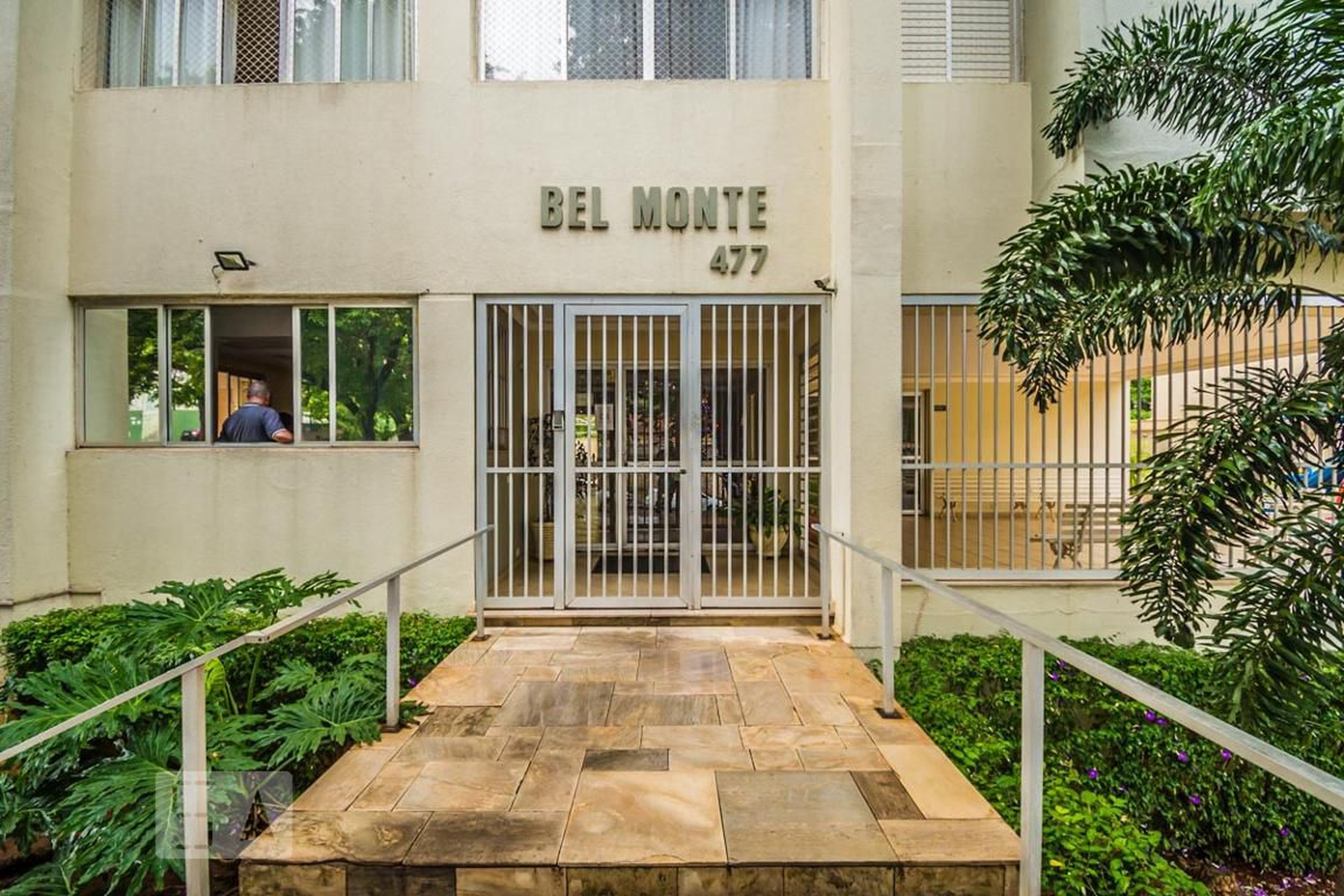 Fachada Condomínio em Rua Joaquim de Paula Souza, 477