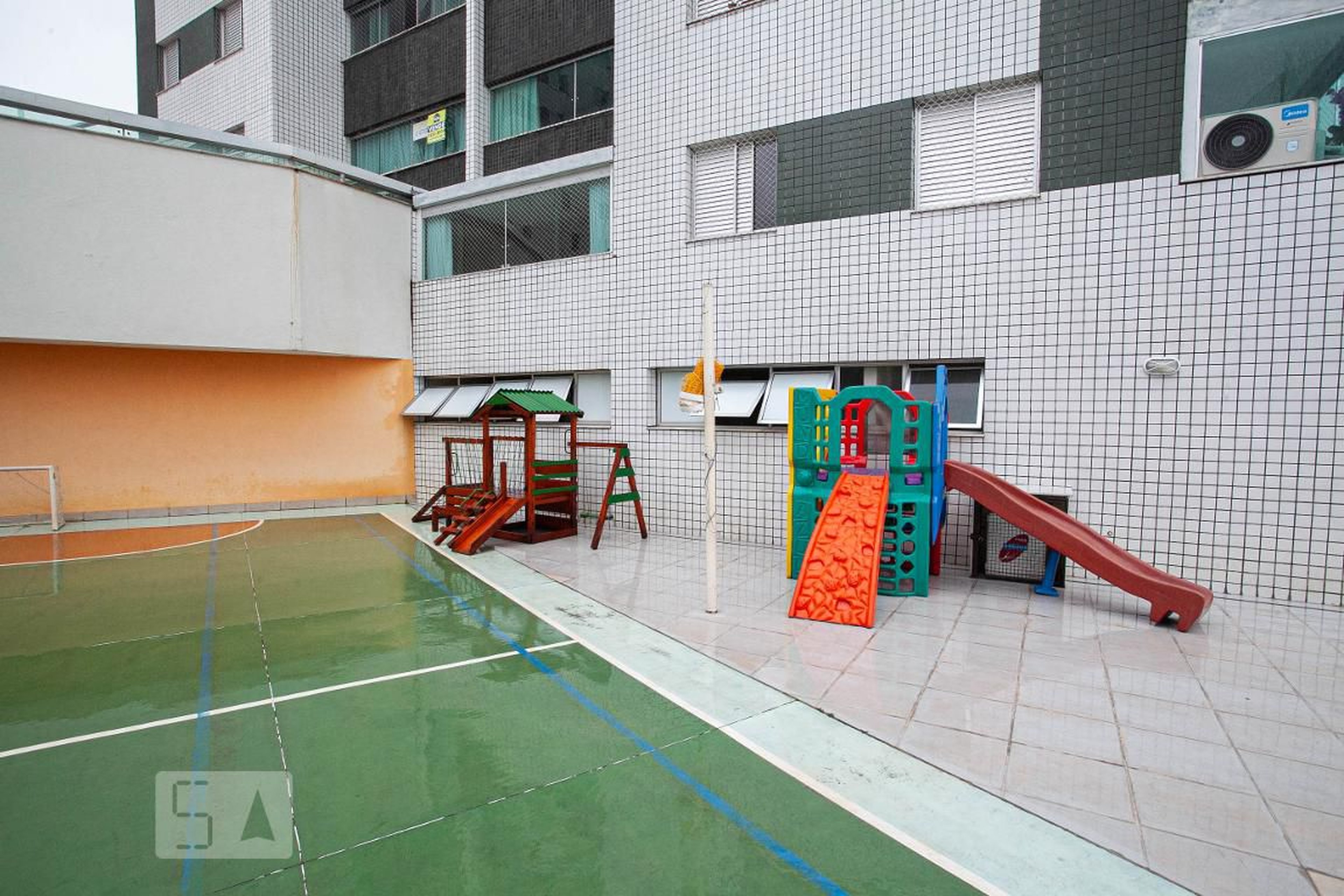 Quadra Esportiva - Edifício Cristal