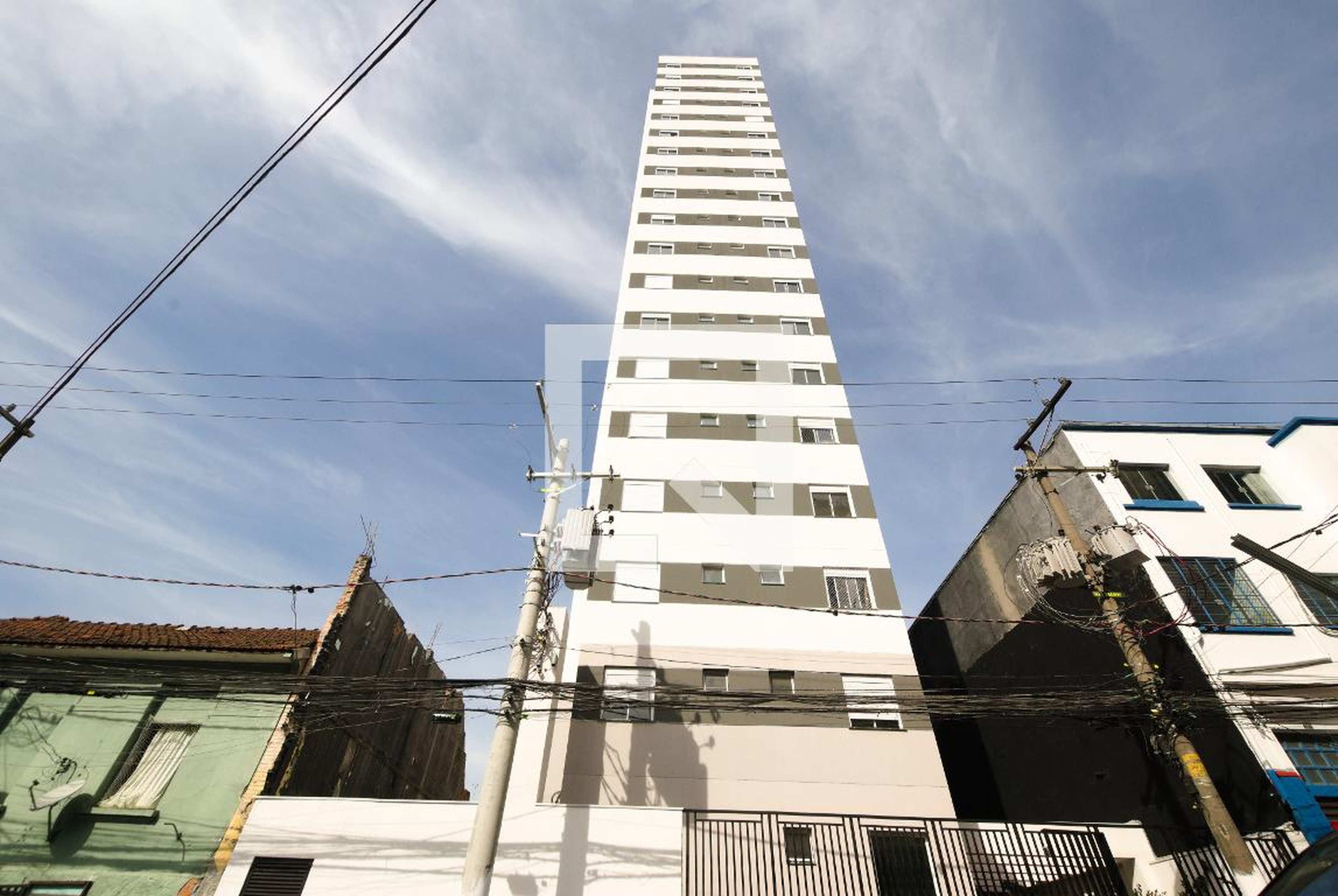 Fachada Condomínio em Rua dos Estudantes, 33