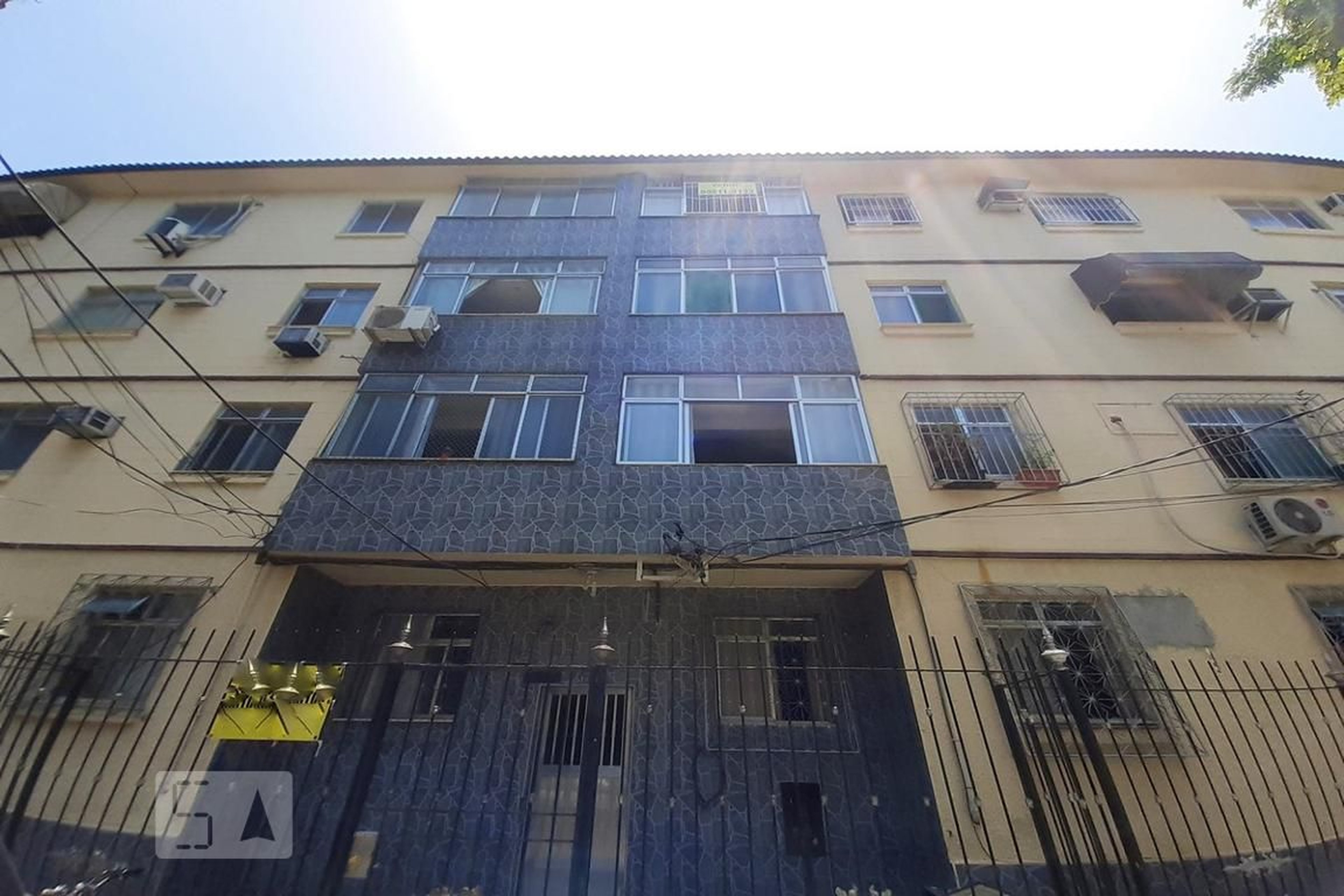 Fachada Condomínio em Rua Reginaldo Pardelha, 101