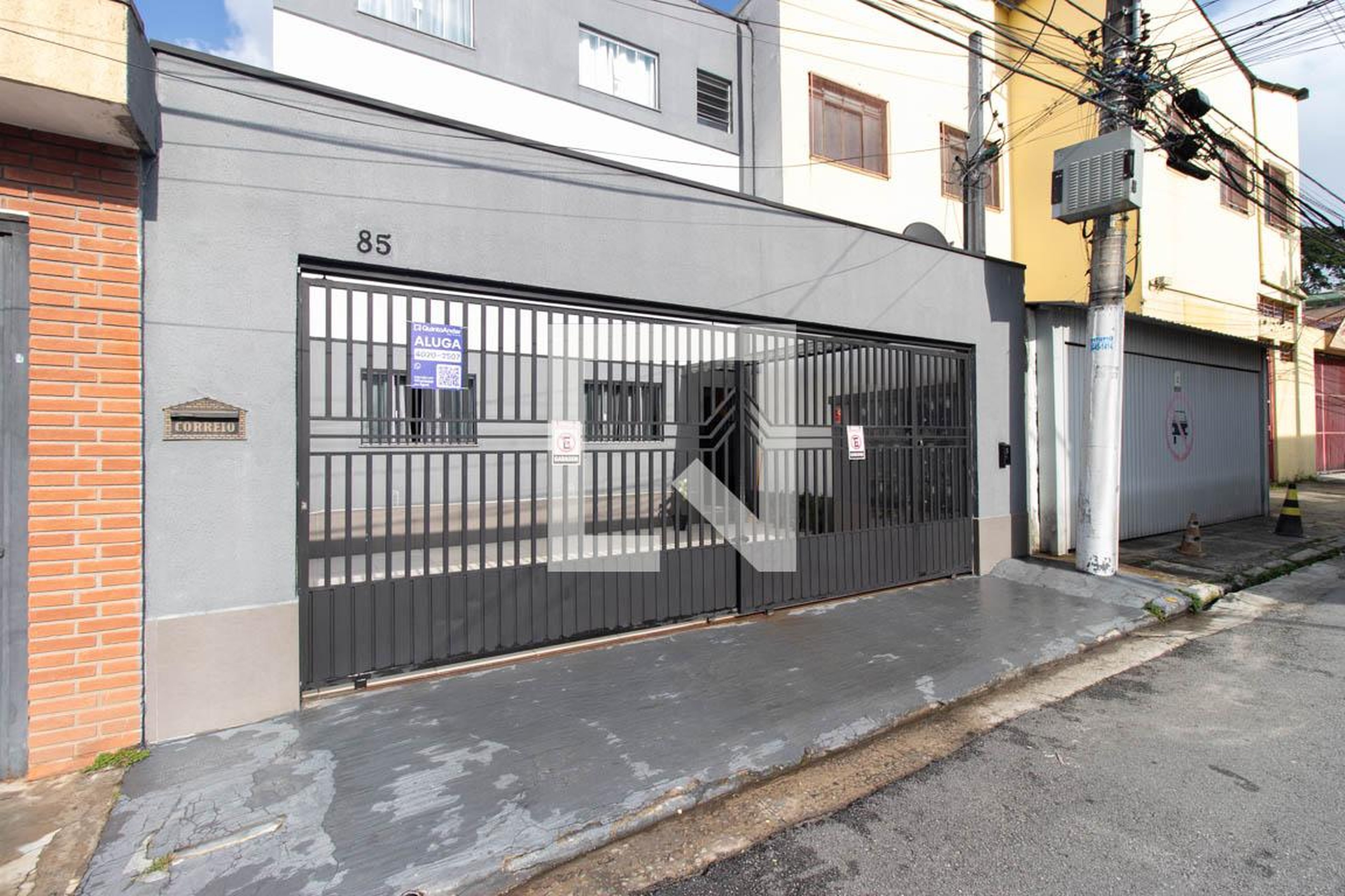 Fachada Condomínio em Rua Manuel Gonçalves Valente, 85