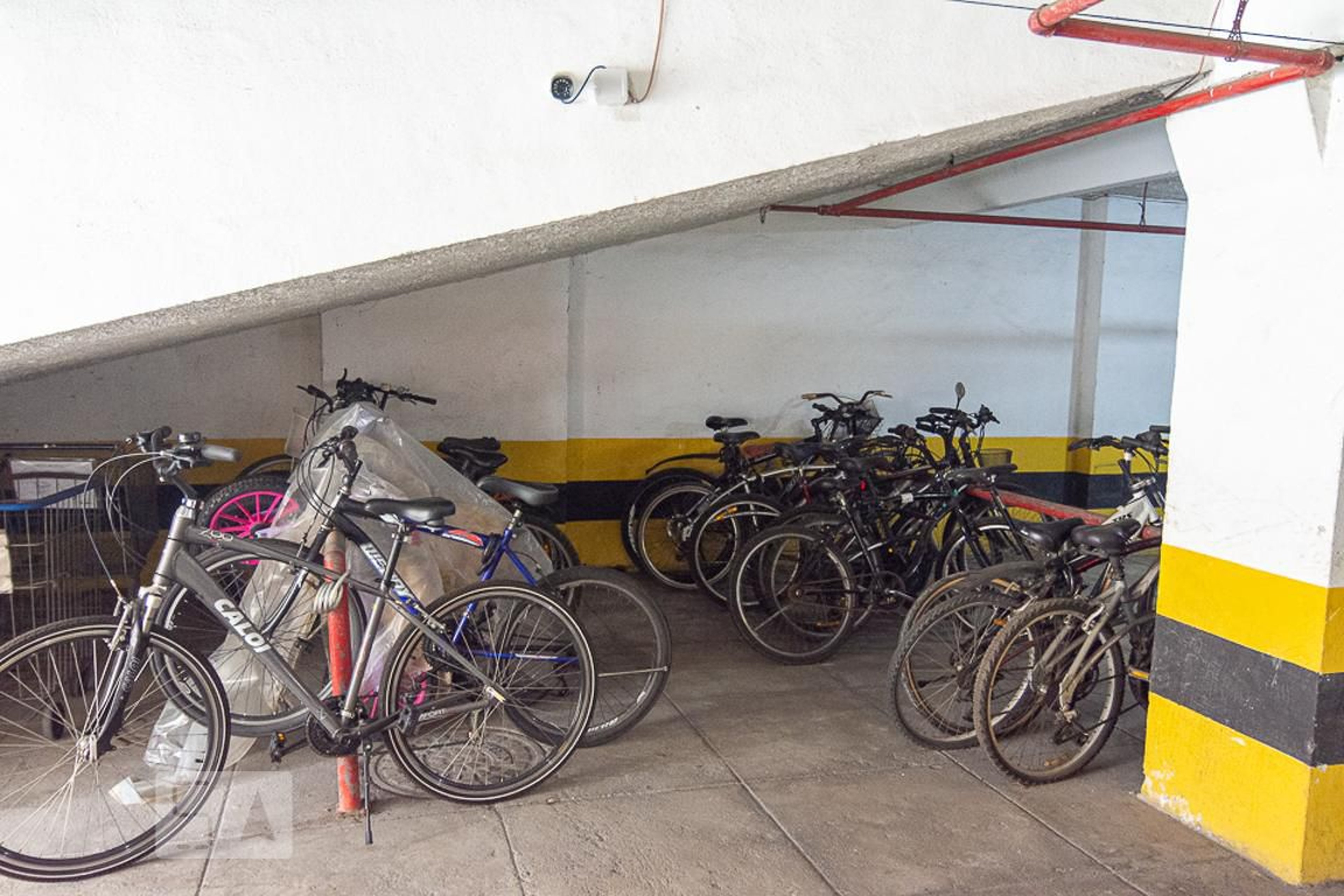 bicicletário - Edifício Residencial Center