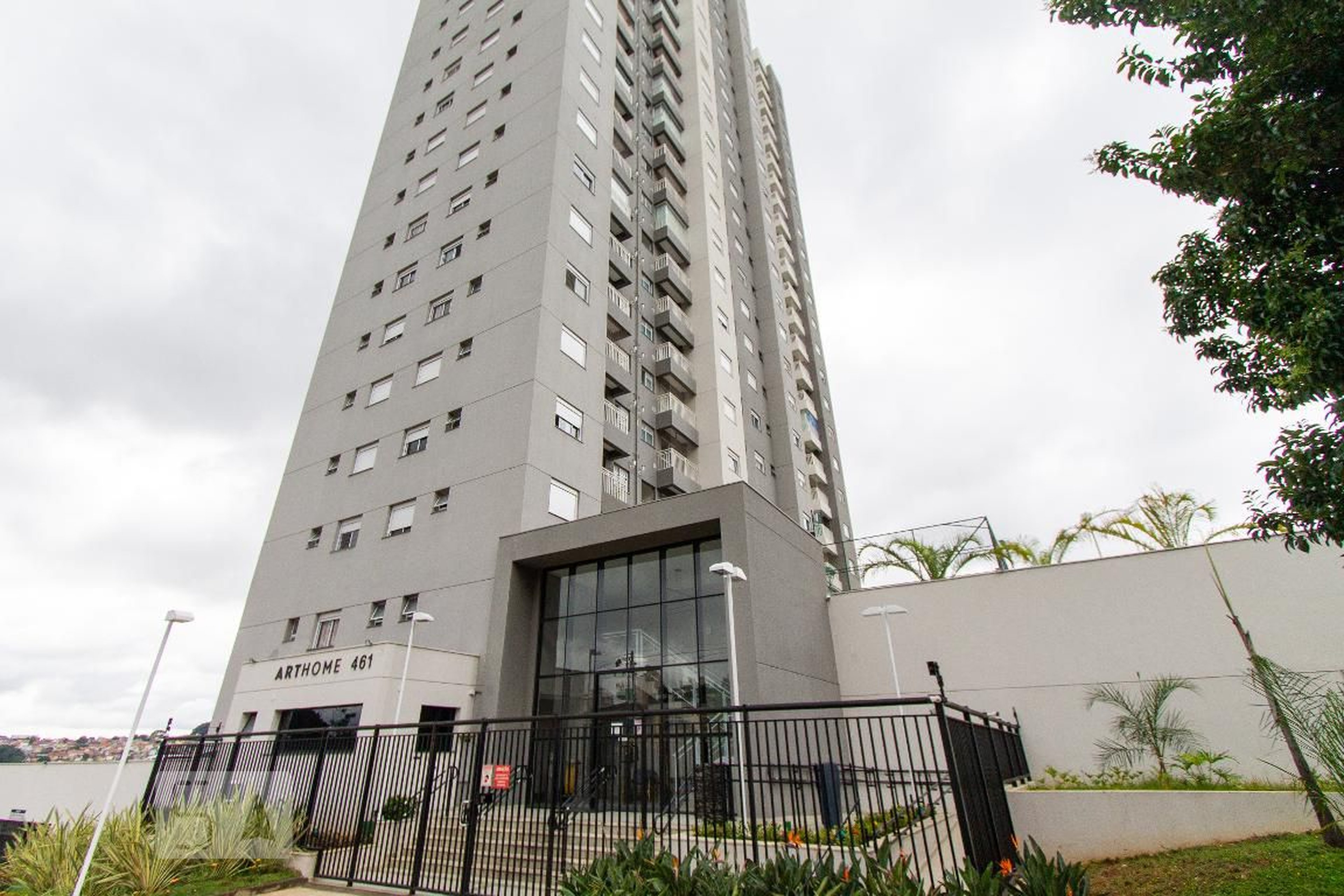 Fachada do Condomínio Condomínio Art Home Osasco