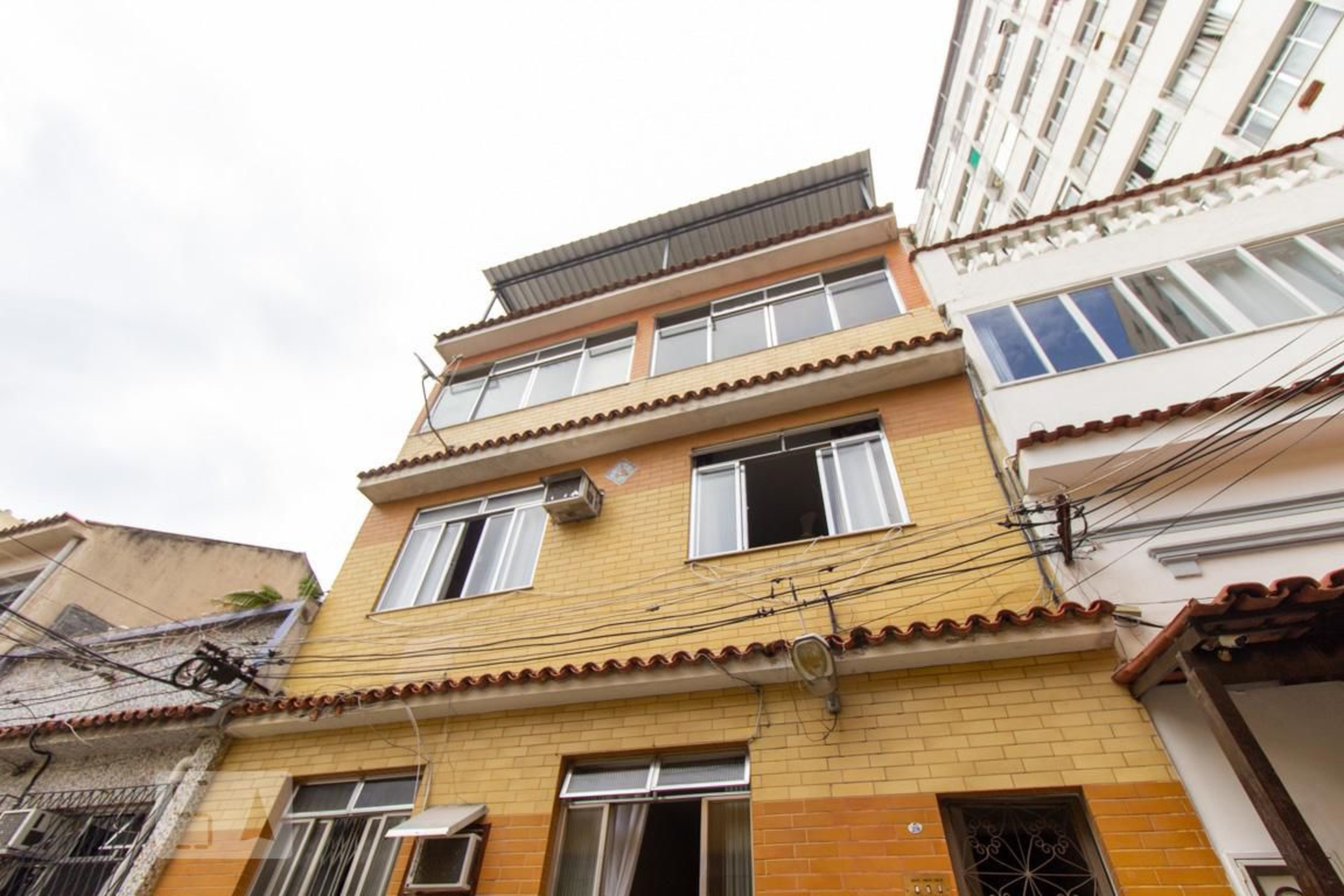 Fachada Condomínio Vila Rezende