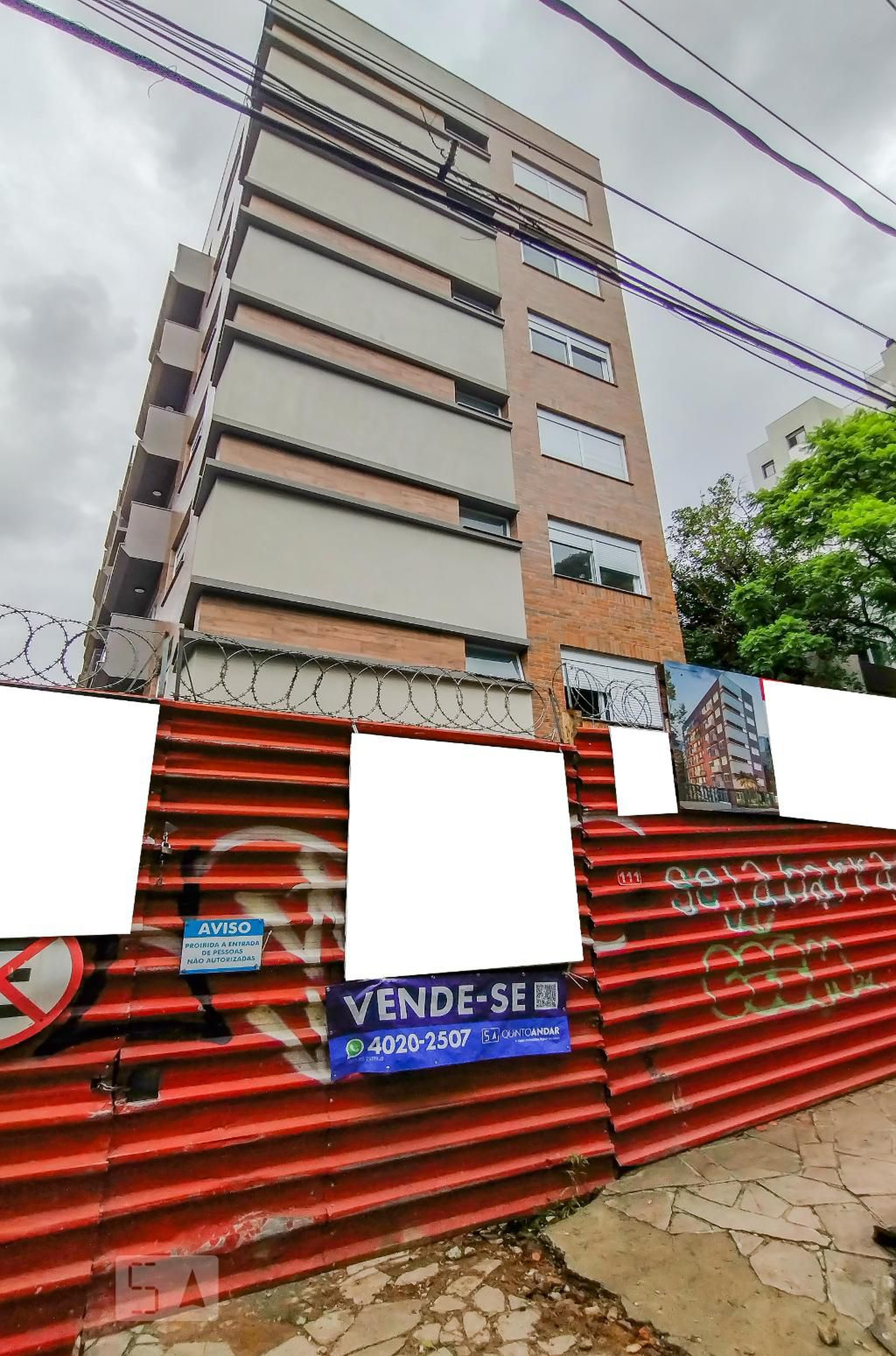 Fachada do Condomínio Condomínio Lexington 111