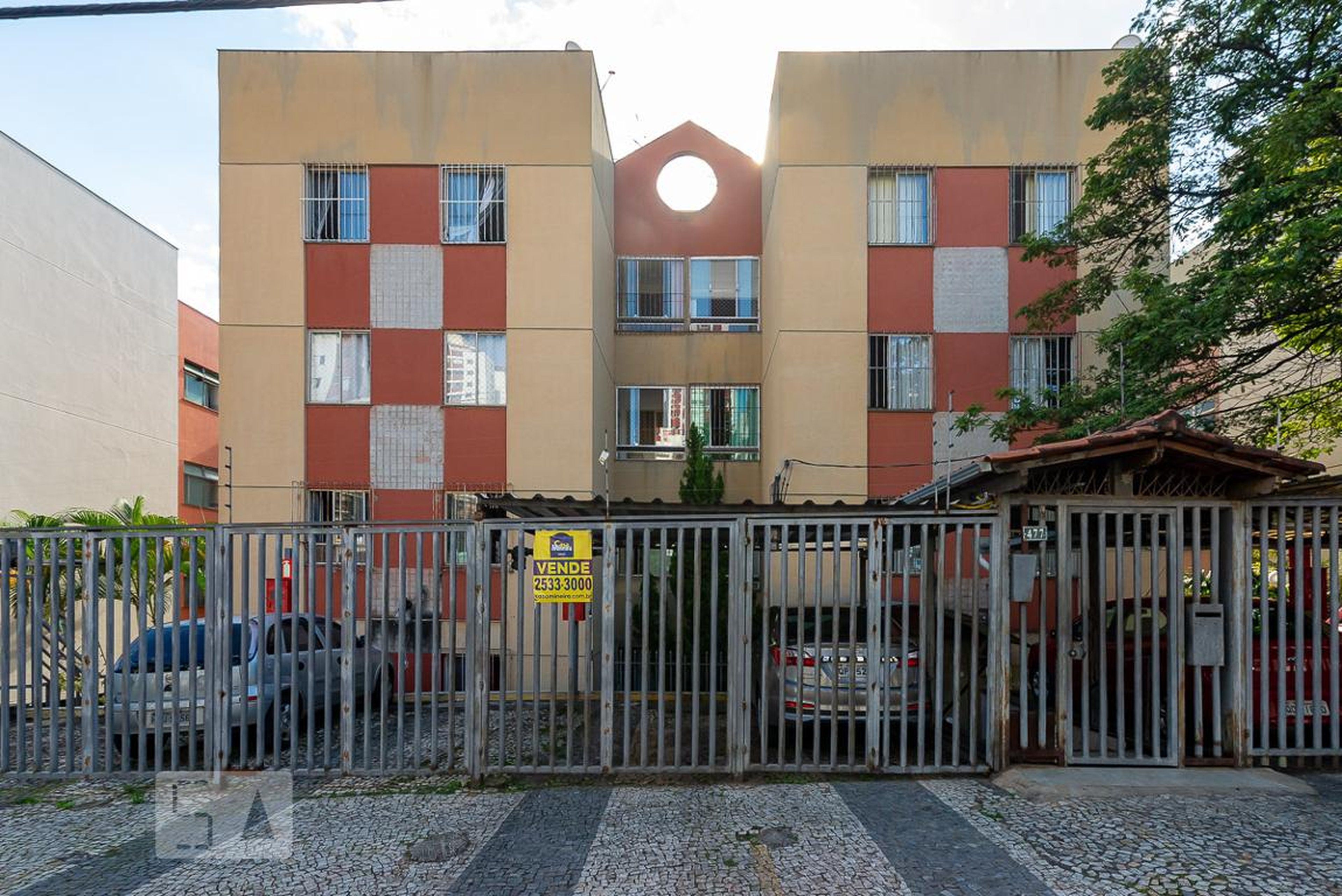 Fachada Condomínio em Rua Raul Seixas, 477