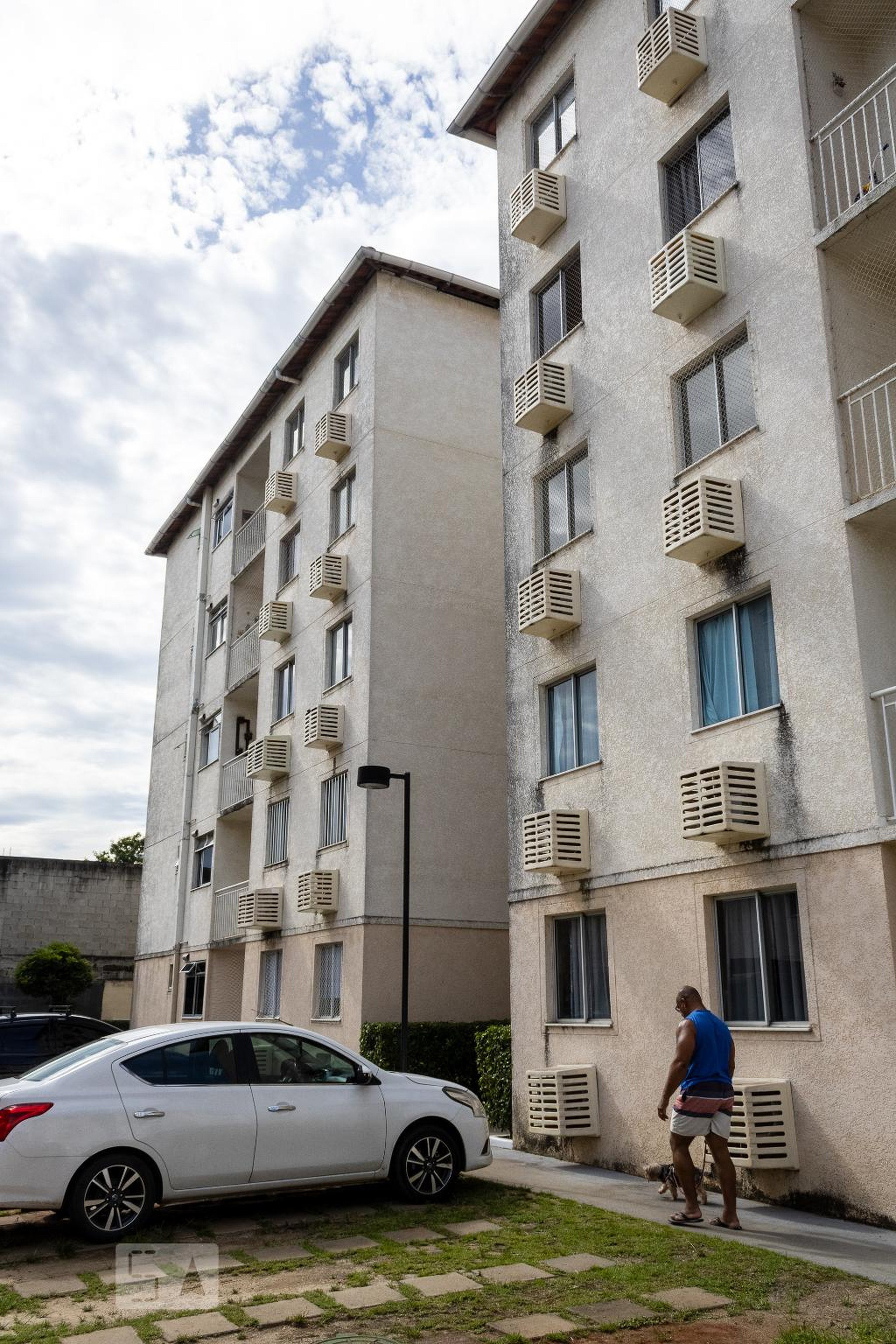 Fachada do Prédio Condomínio West Residencial