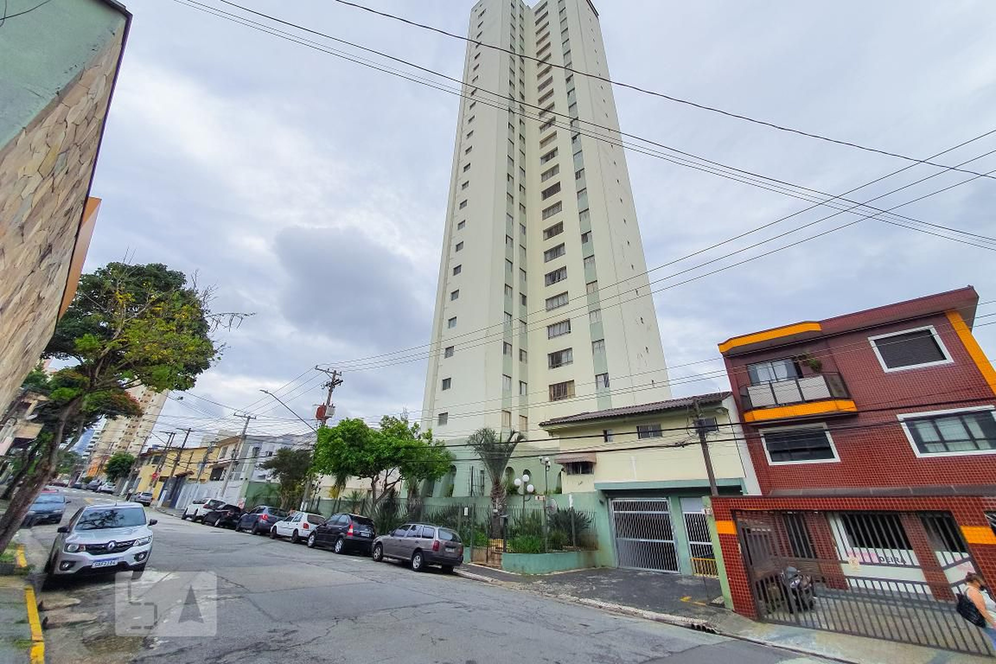 Fachada Condomínio em Avenida Coronel José Pires de Andrade, 0