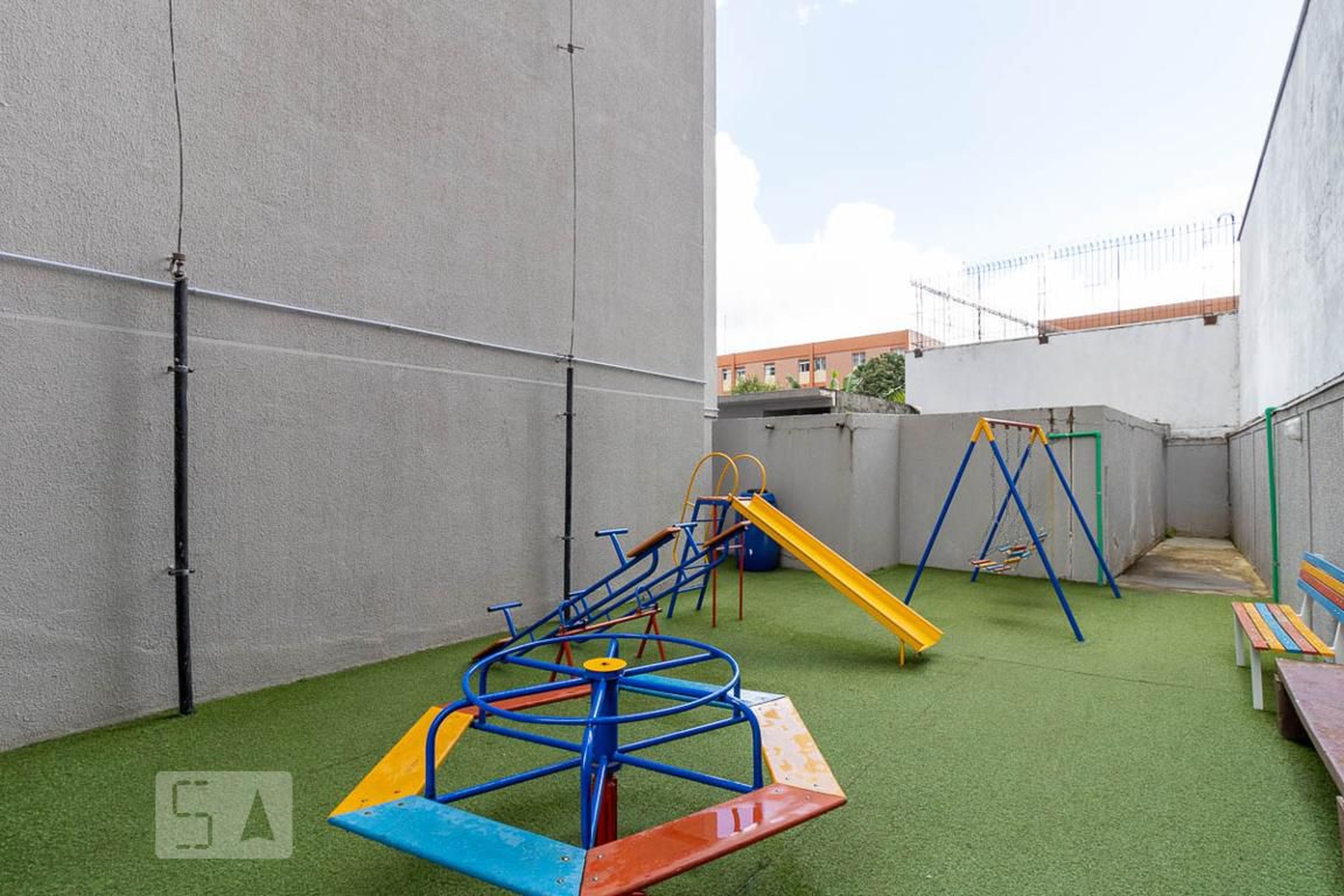 Playground - Vertical Doedifício Solar do Ipê