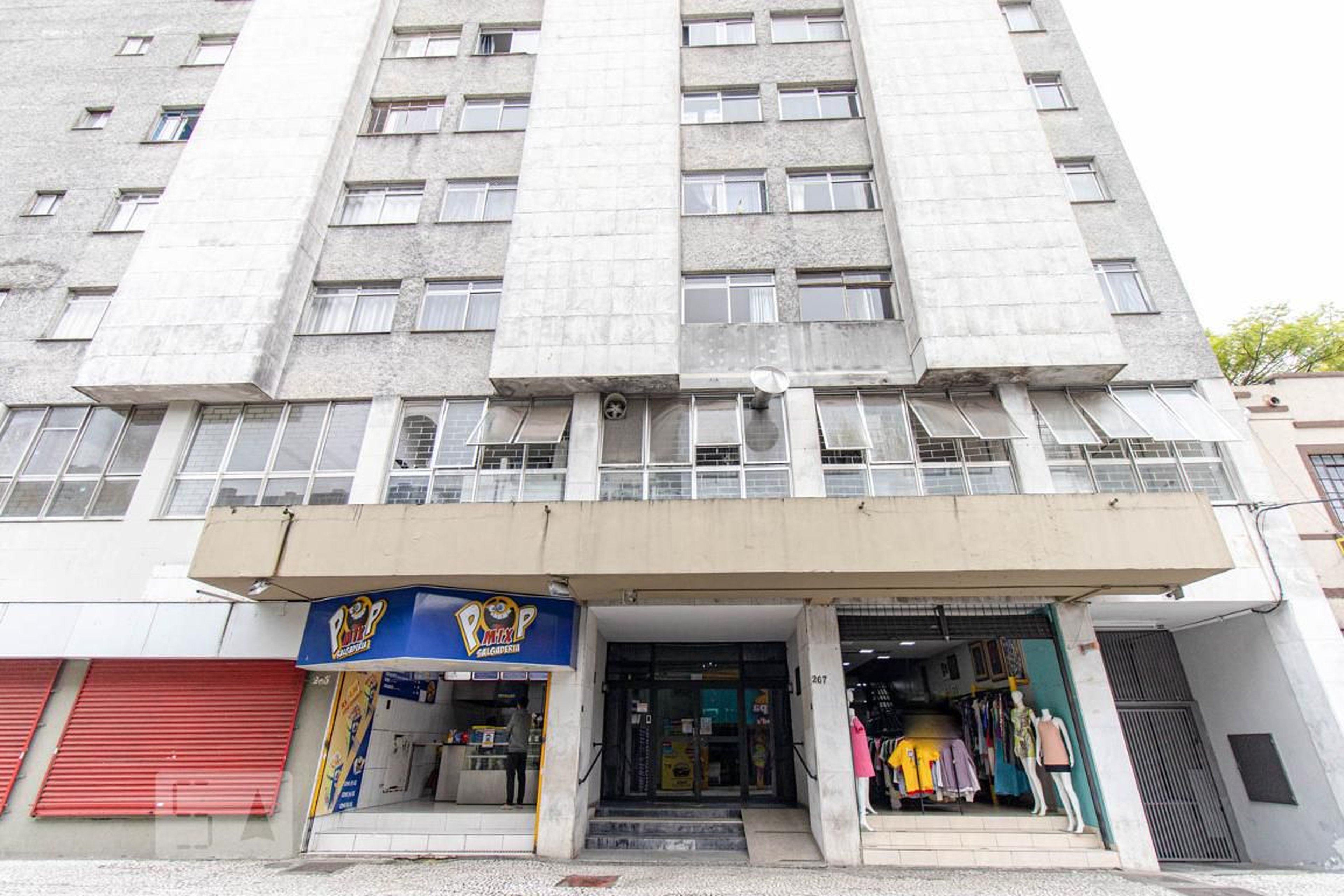 Fachada do Condomínio Edificio Dom José