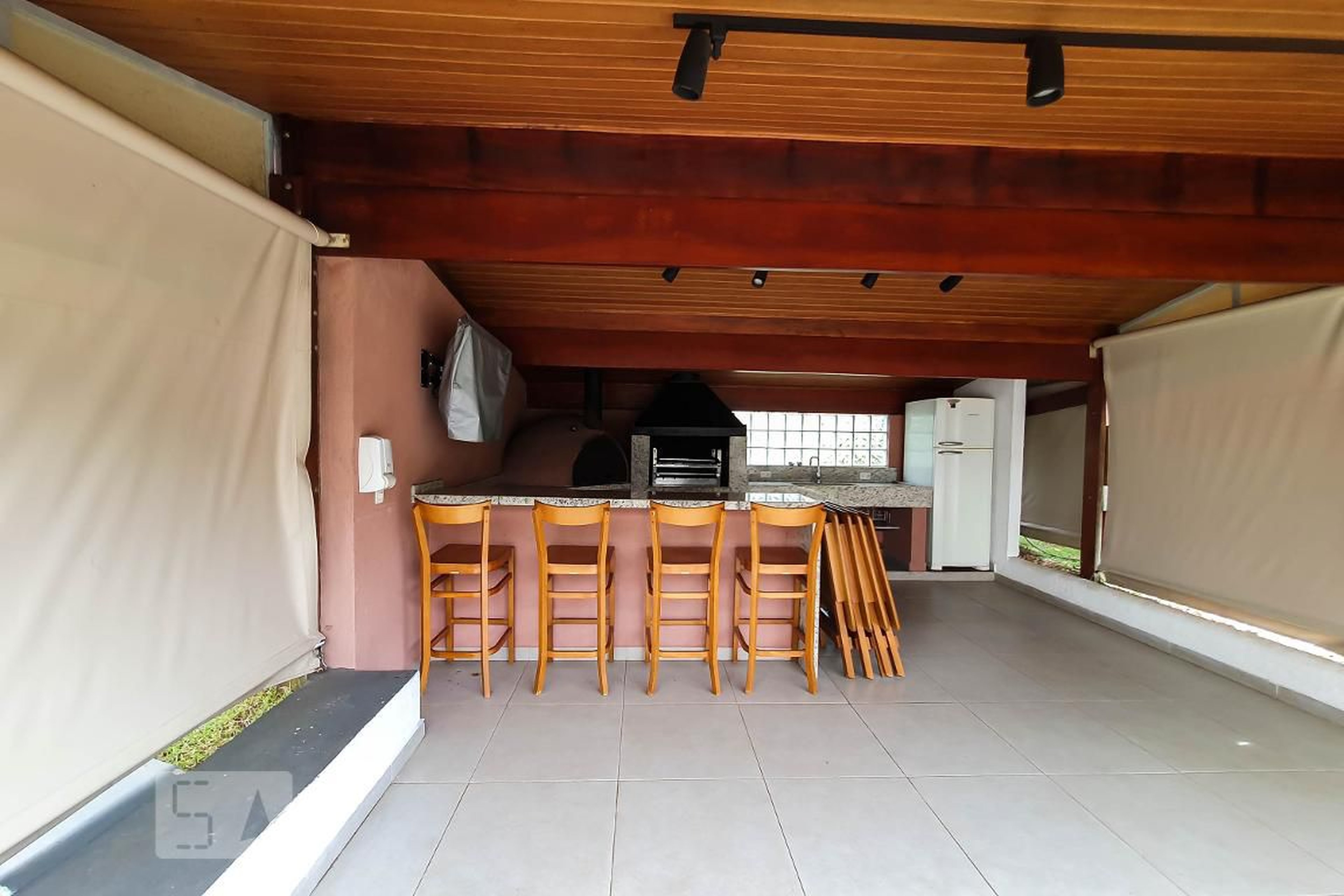 Churrasqueira - Bela bartok