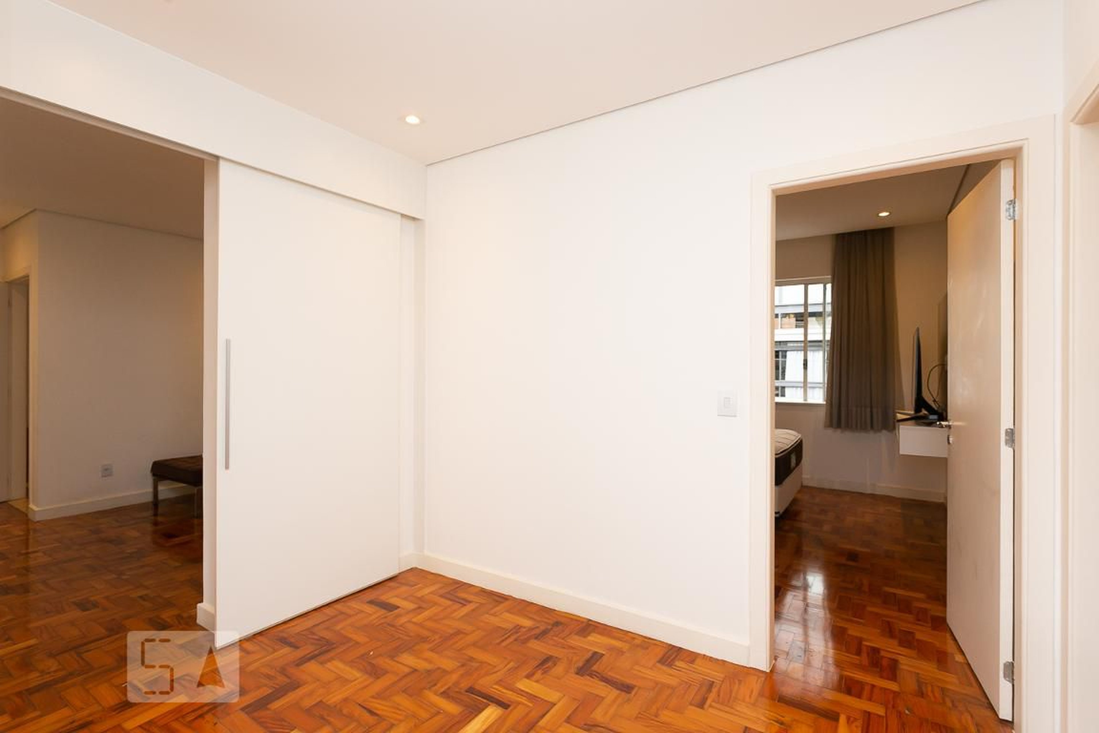 Hall - Rua Afonso Freitas, 419